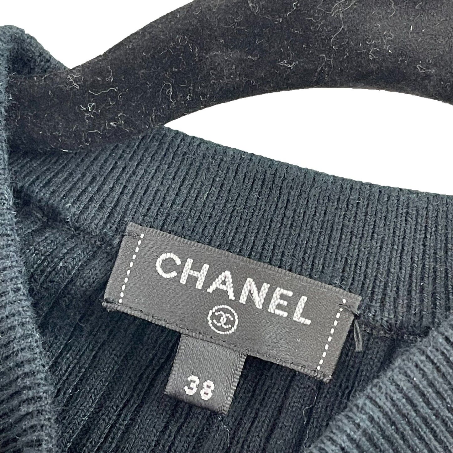 Chanel 21P RUNWAY Short Sleeve Knit Black White Top FR 38 US 4