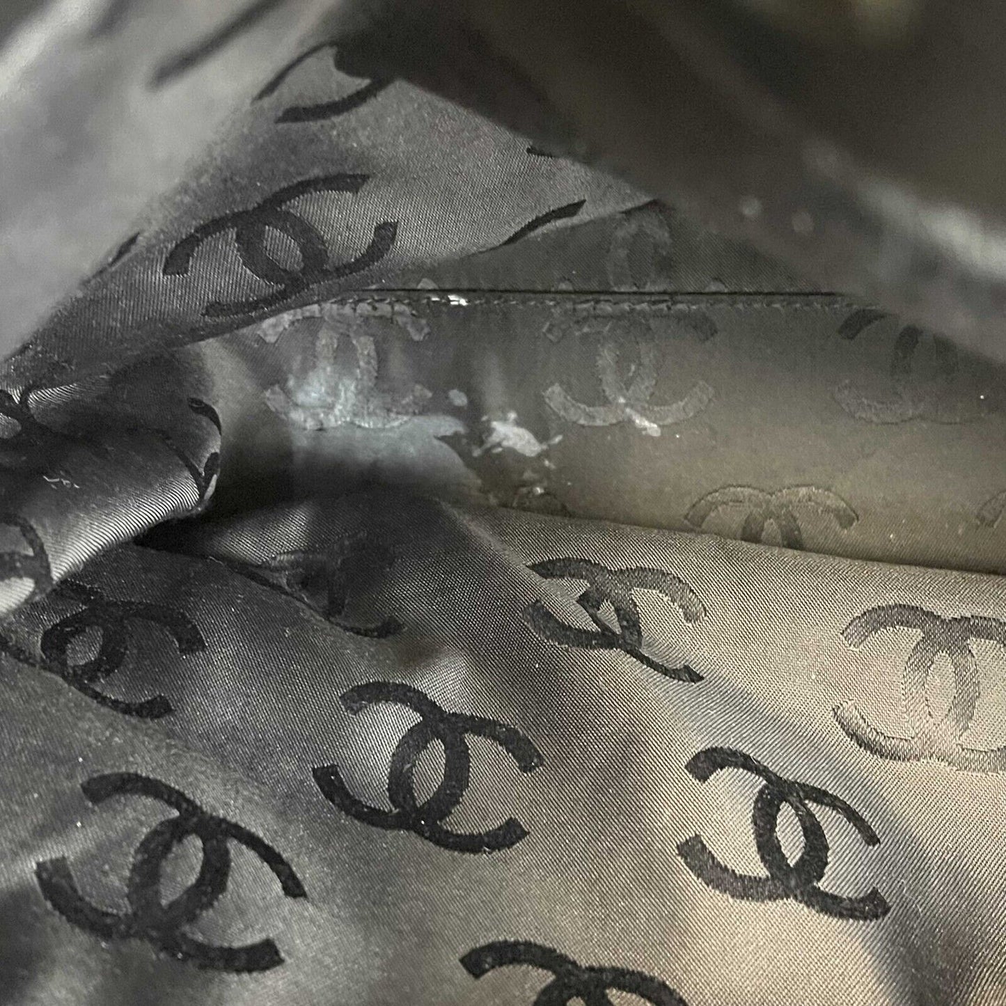 CHANEL - Vintage CC Open Caviar Leather Black Large Tote