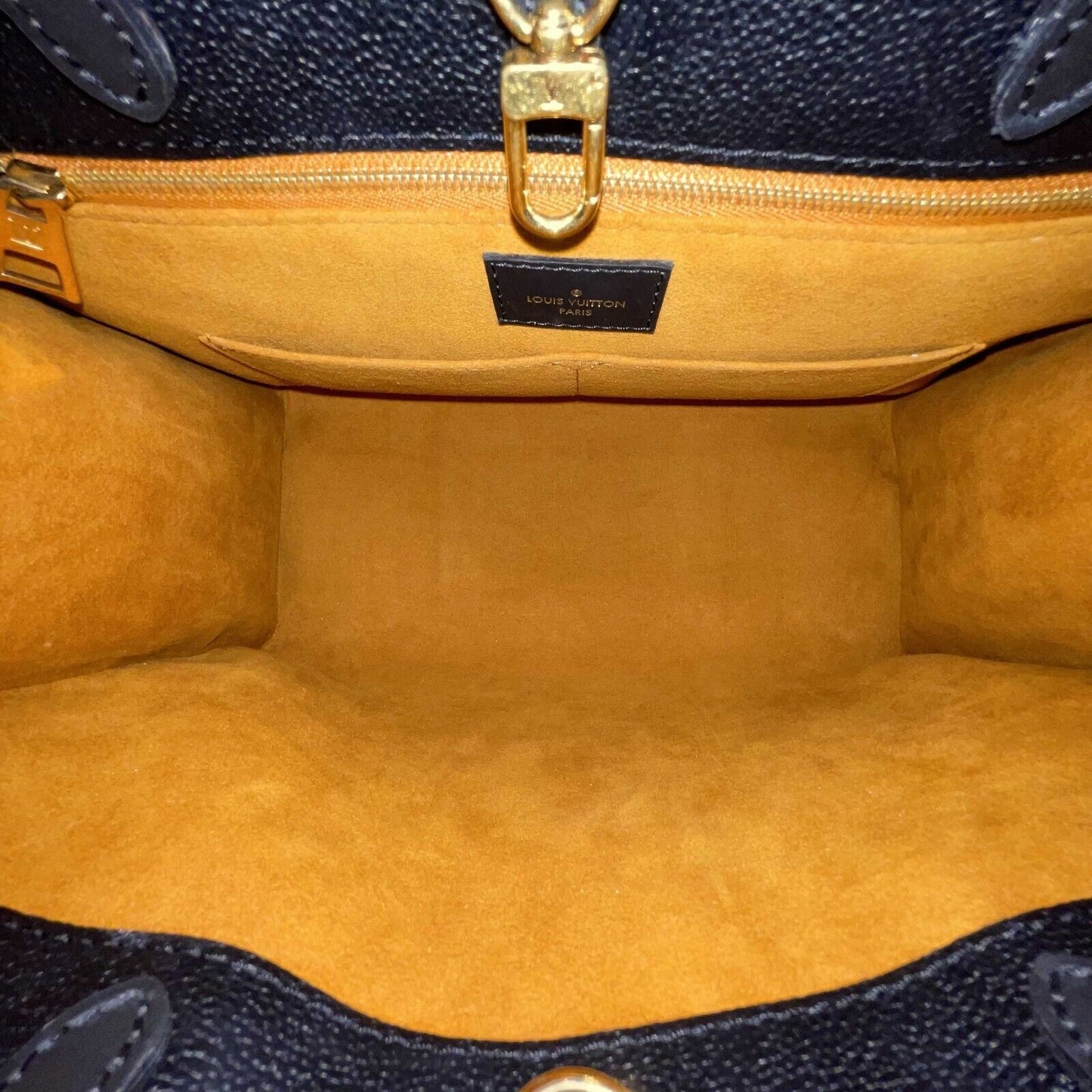 Louis Vuitton - On the go MM Empreinte Black Leather Top Handle Shoulder Strap