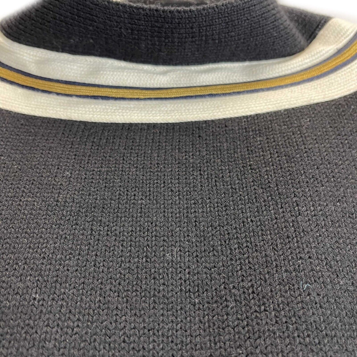 Gucci - Wool Bee Appliqué Black Cardigan - Size label missing