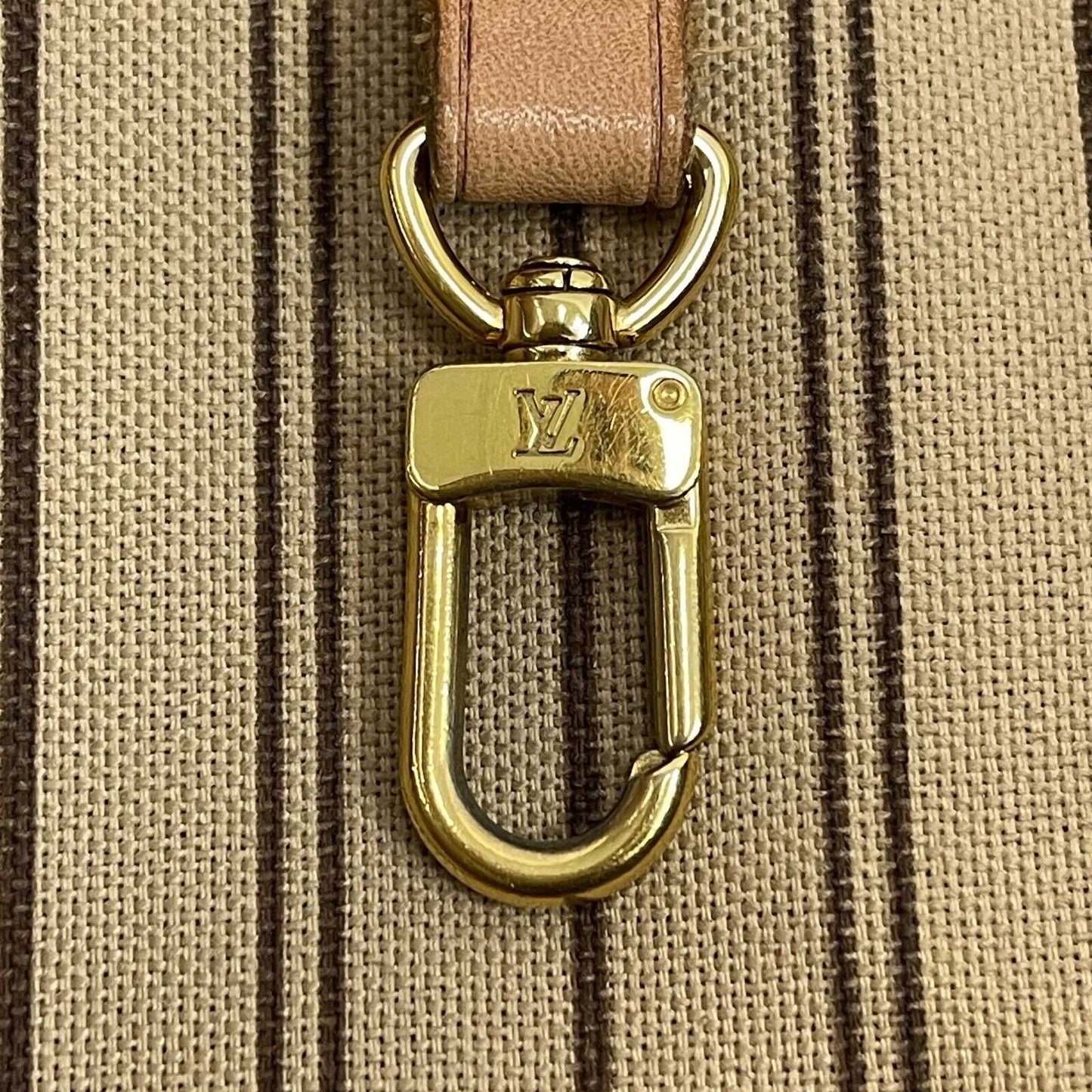 Louis Vuitton - LV Neverfull MM - Brown Monogram Tote w/ Pouch