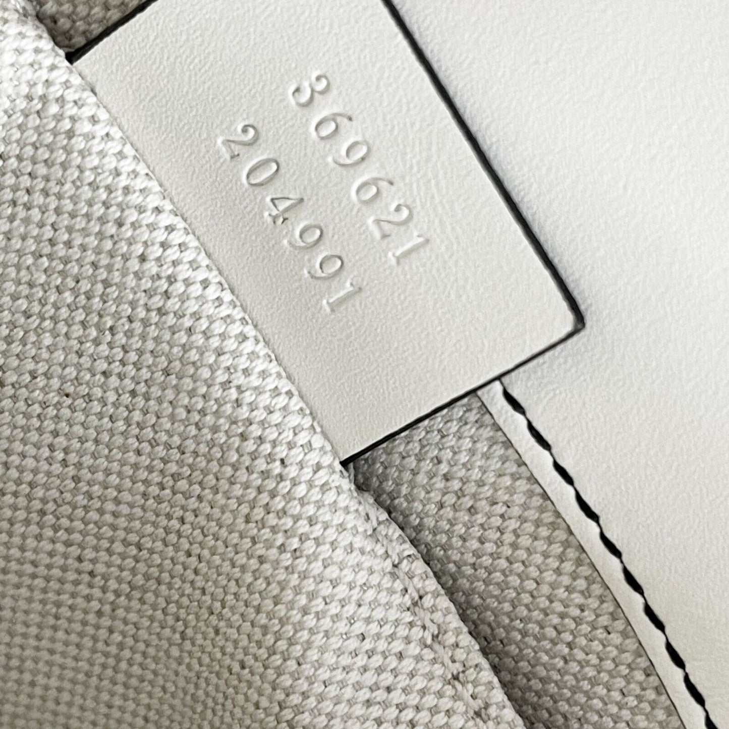 Gucci - Very Good - Emily Chain Flap Guccissima Medium - Off White - Handbag