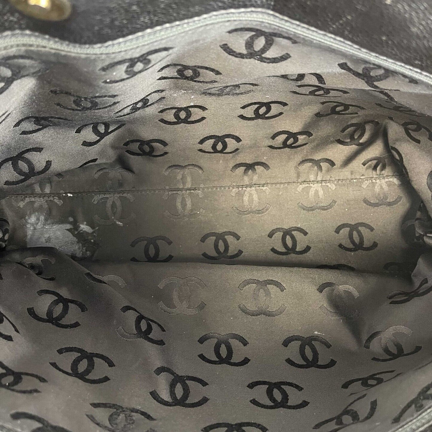 CHANEL - Vintage CC Open Caviar Leather Black Large Tote