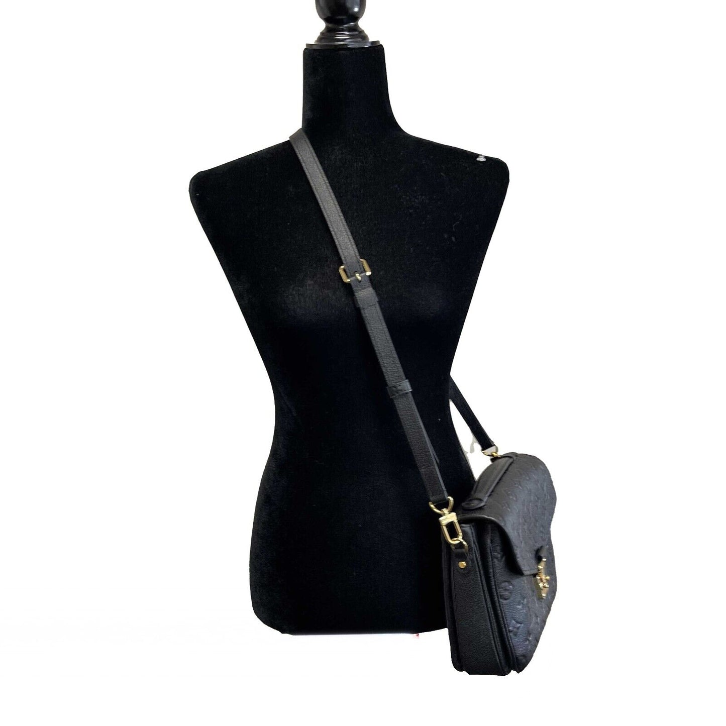 Louis Vuitton NEW Pochette Métis Empreinte Monogragram Black Crossbody