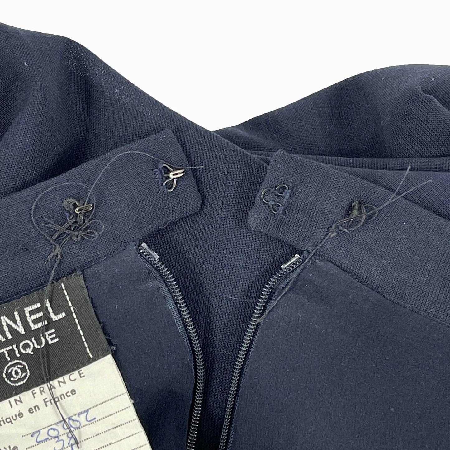 CHANEL - Wool Suit Cascade Jacket and Skirt - CC Buttons - Navy / Gold 36 US 6