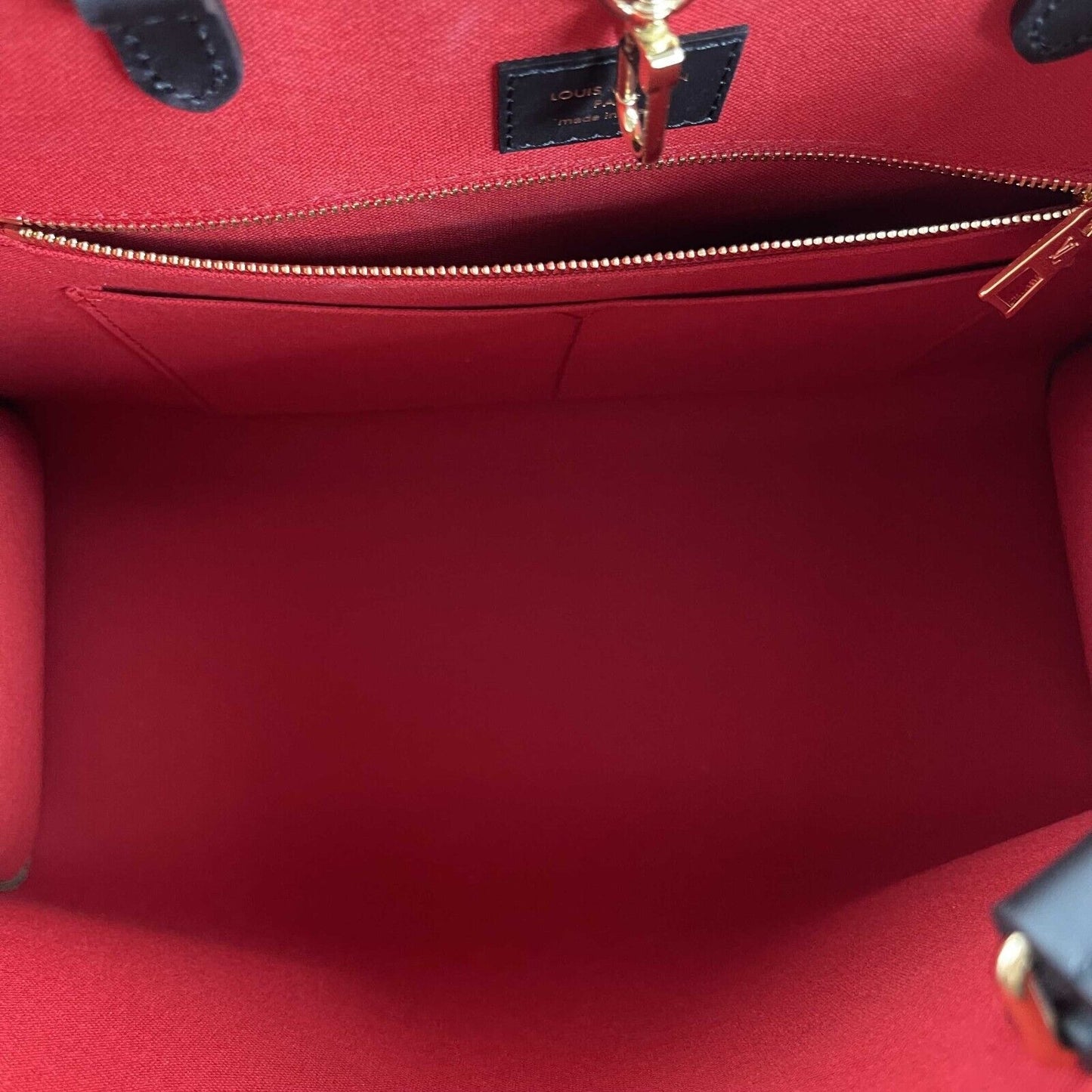 Louis Vuitton OnTheGo MM