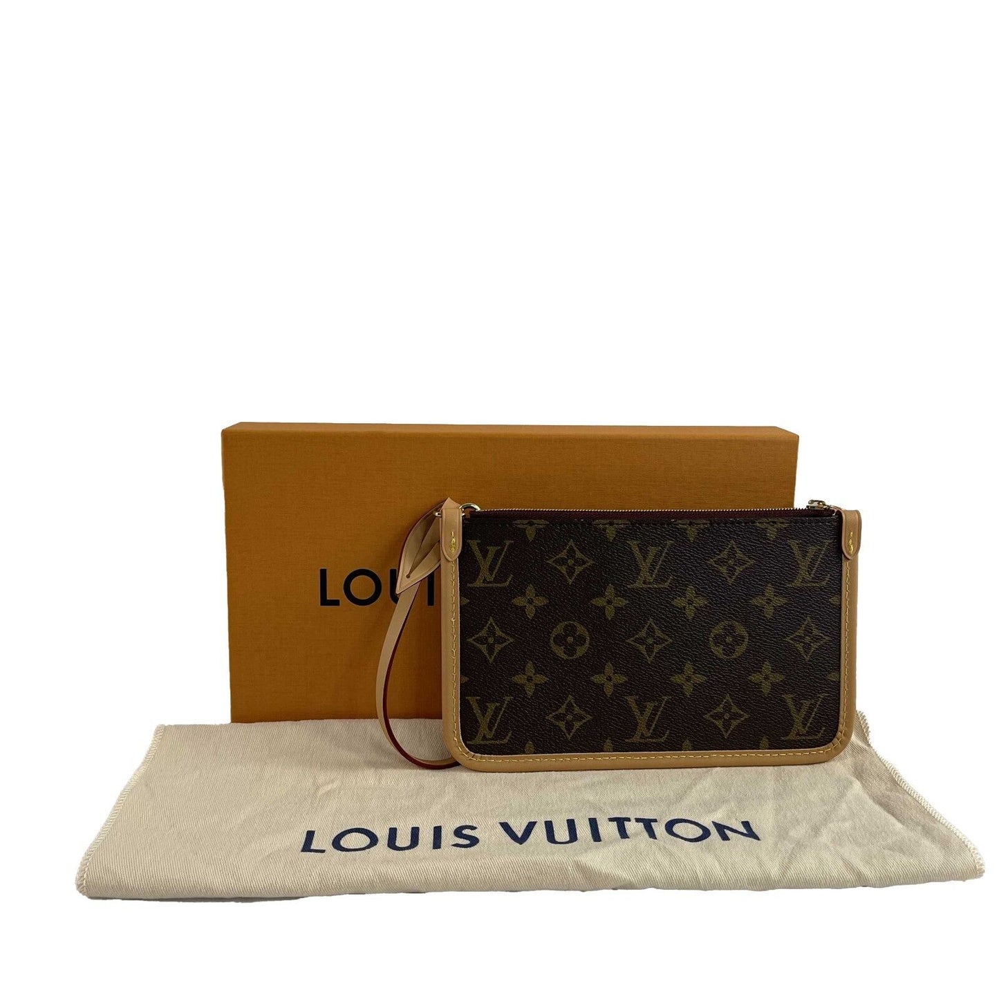 Louis Vuitton - LV Carry All MM Pochette in Monogram Canvas - Brown Wristlet