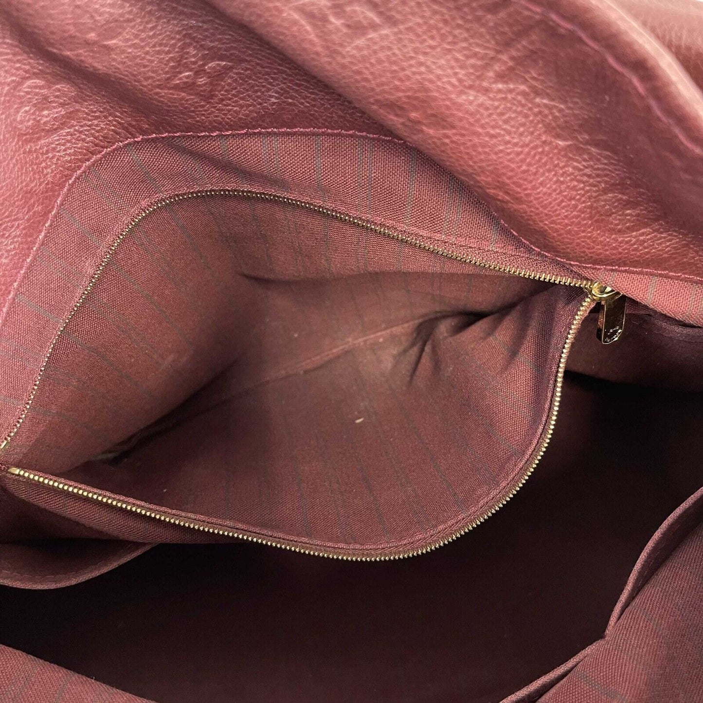 Louis Vuitton Empreinte Monogram Embossed Leather Artsy MM Burgundy Shoulder bag