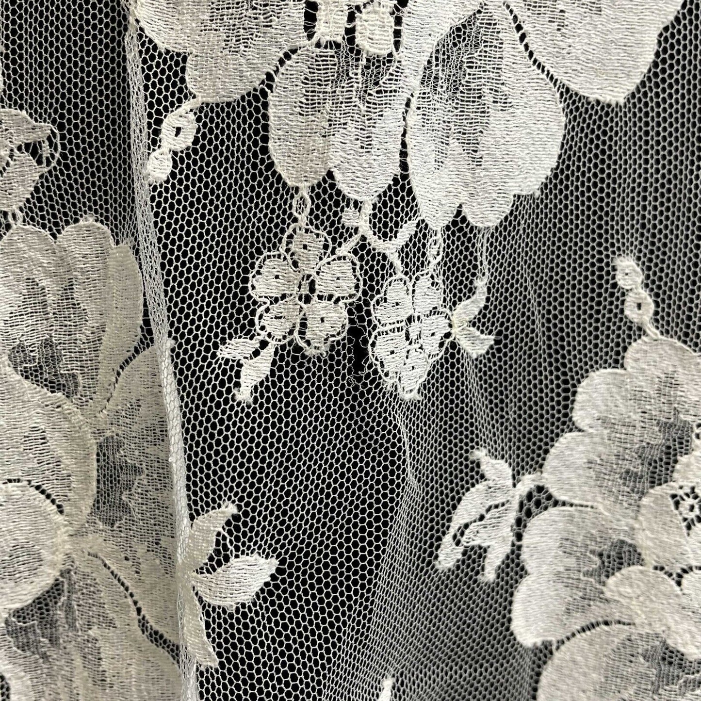 Stella McCartney Half-Sleeve Scalloped Lace Cream 38 US 2