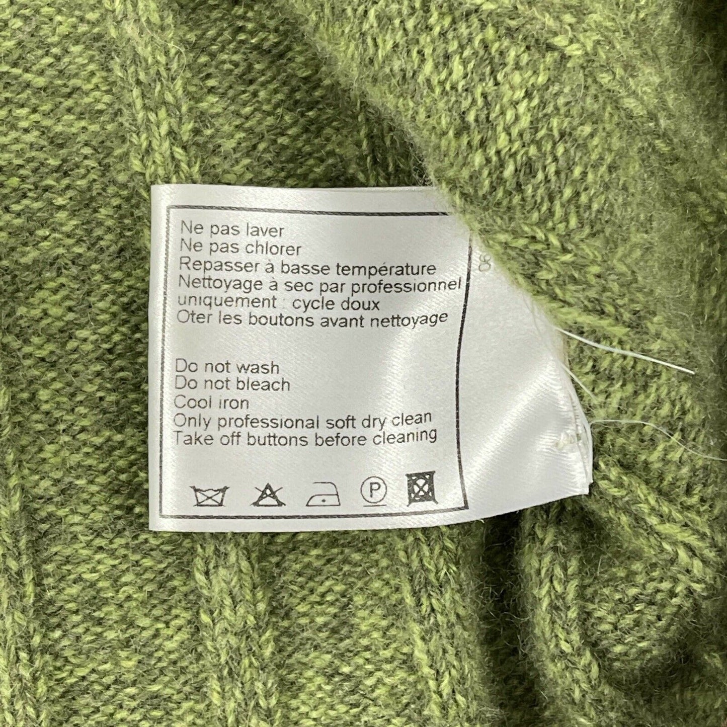CHANEL 1997 Sweater Set Turtleneck / Vest - CC Green Ribbed Cashmere 42 US 10 97A