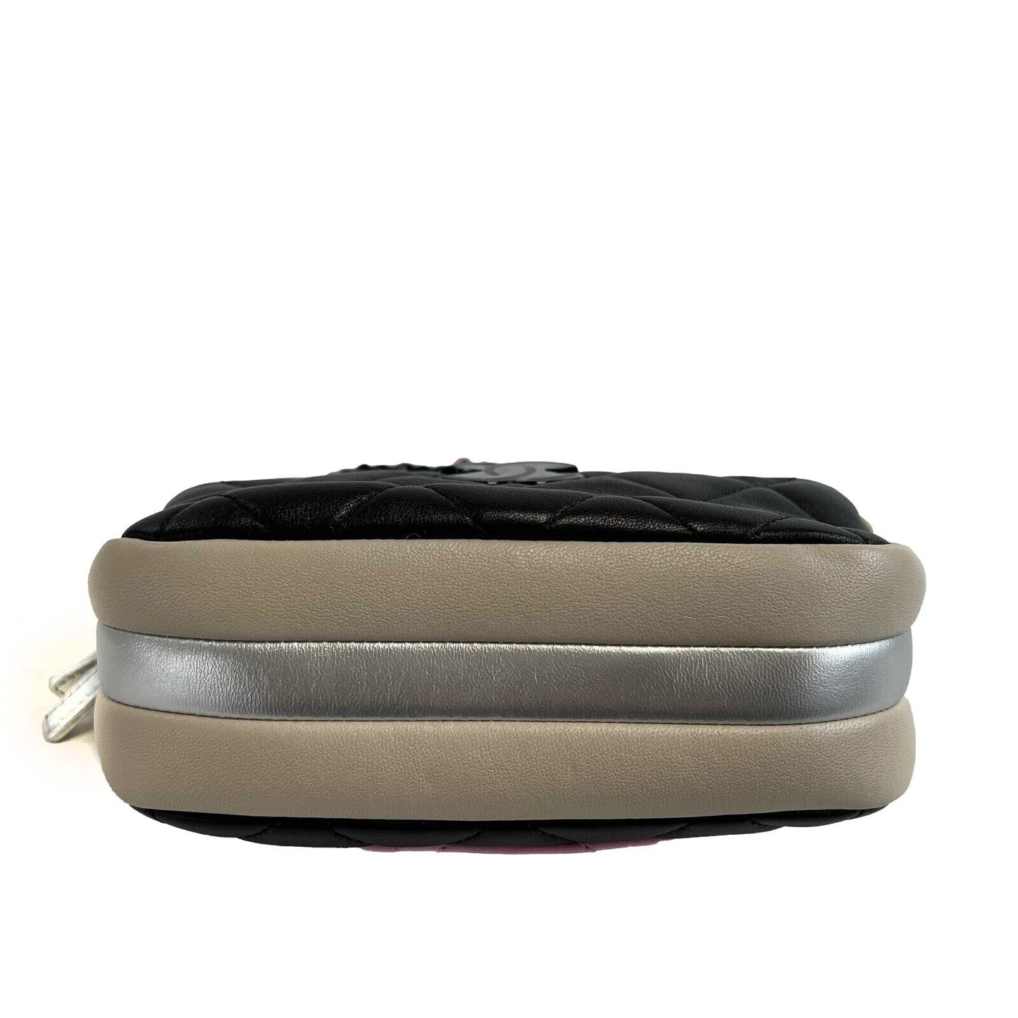 Chanel - Excellent - Mini Camera Case 23P - CC Color Block Crossbody