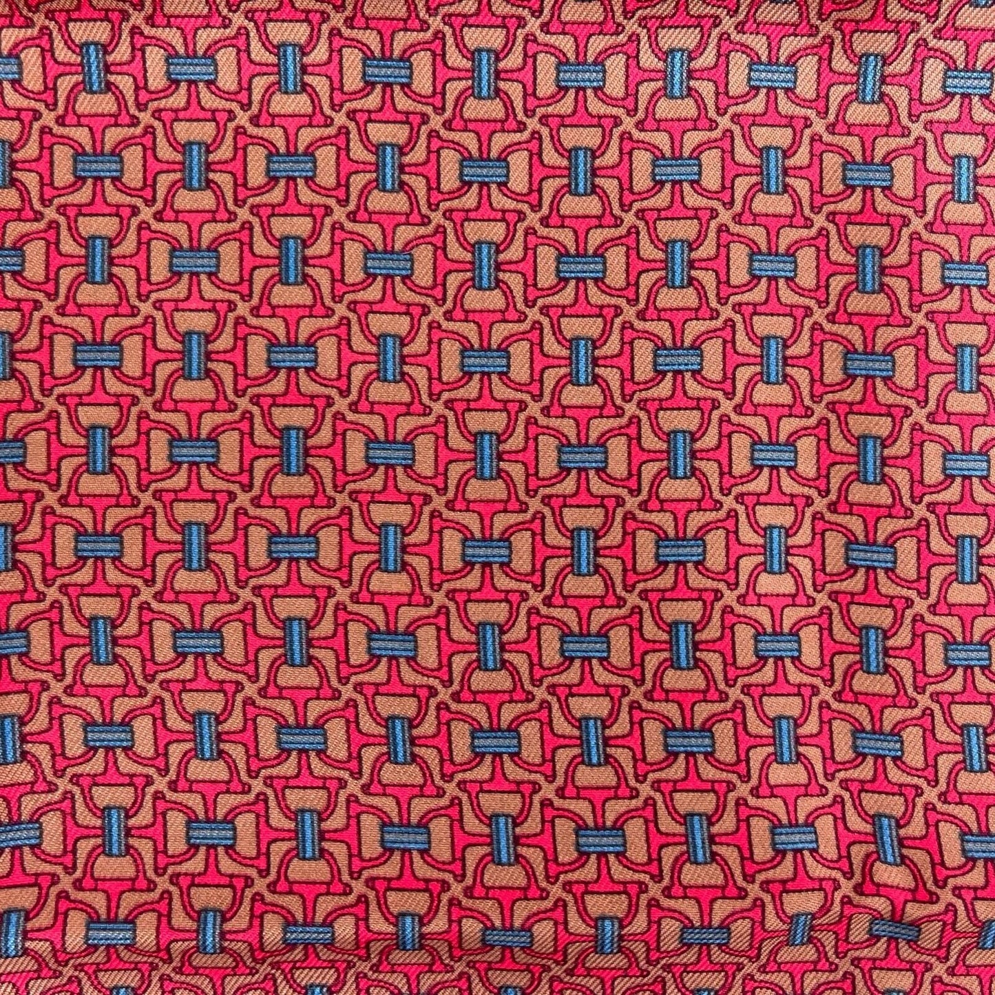 Hermes - Excellent - Brown Red Interlocking Chain Pocket Square - Pinkish Brown