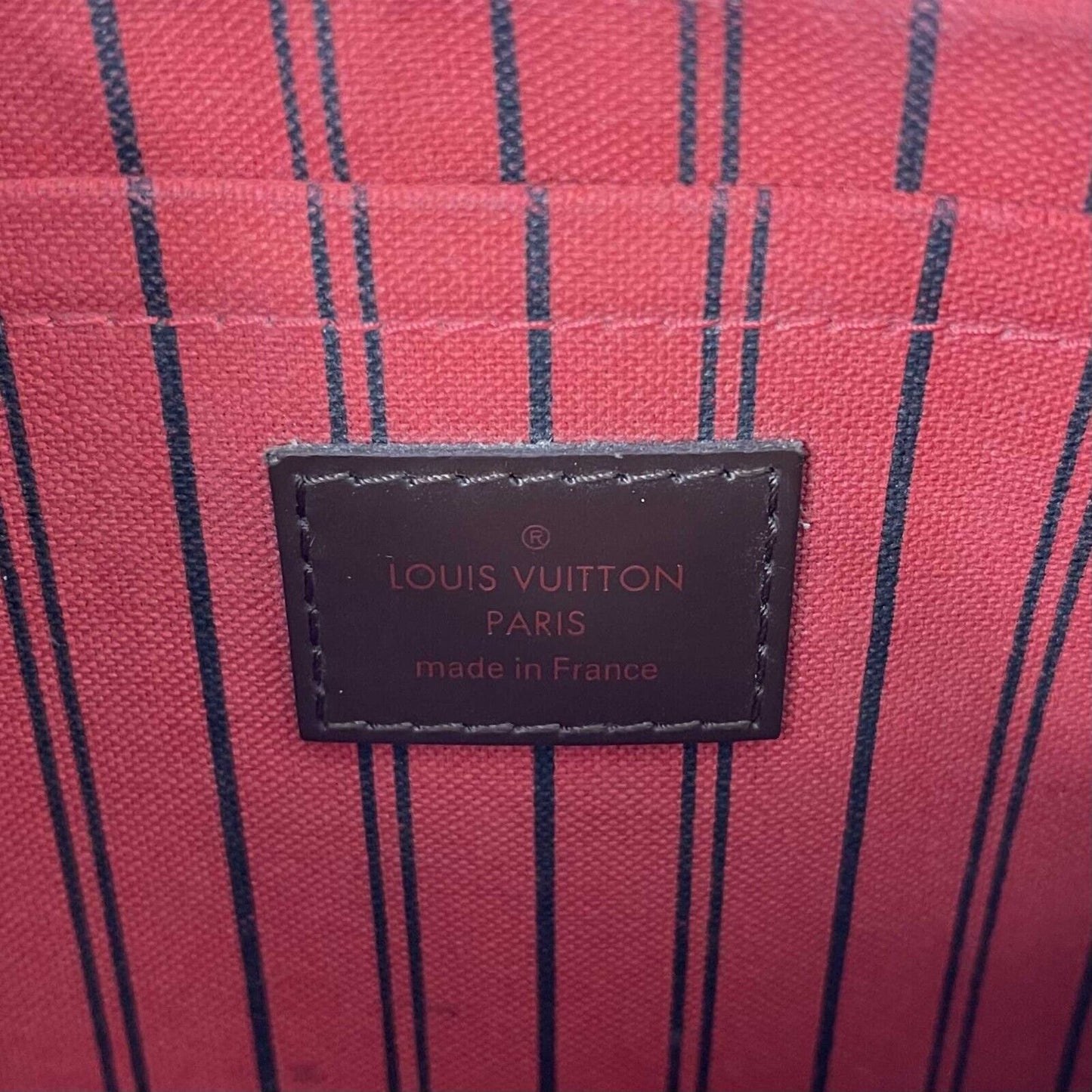 Louis Vuitton - LV - Damier Ebene Pouch Medium Wristlet Clutch Red Interior