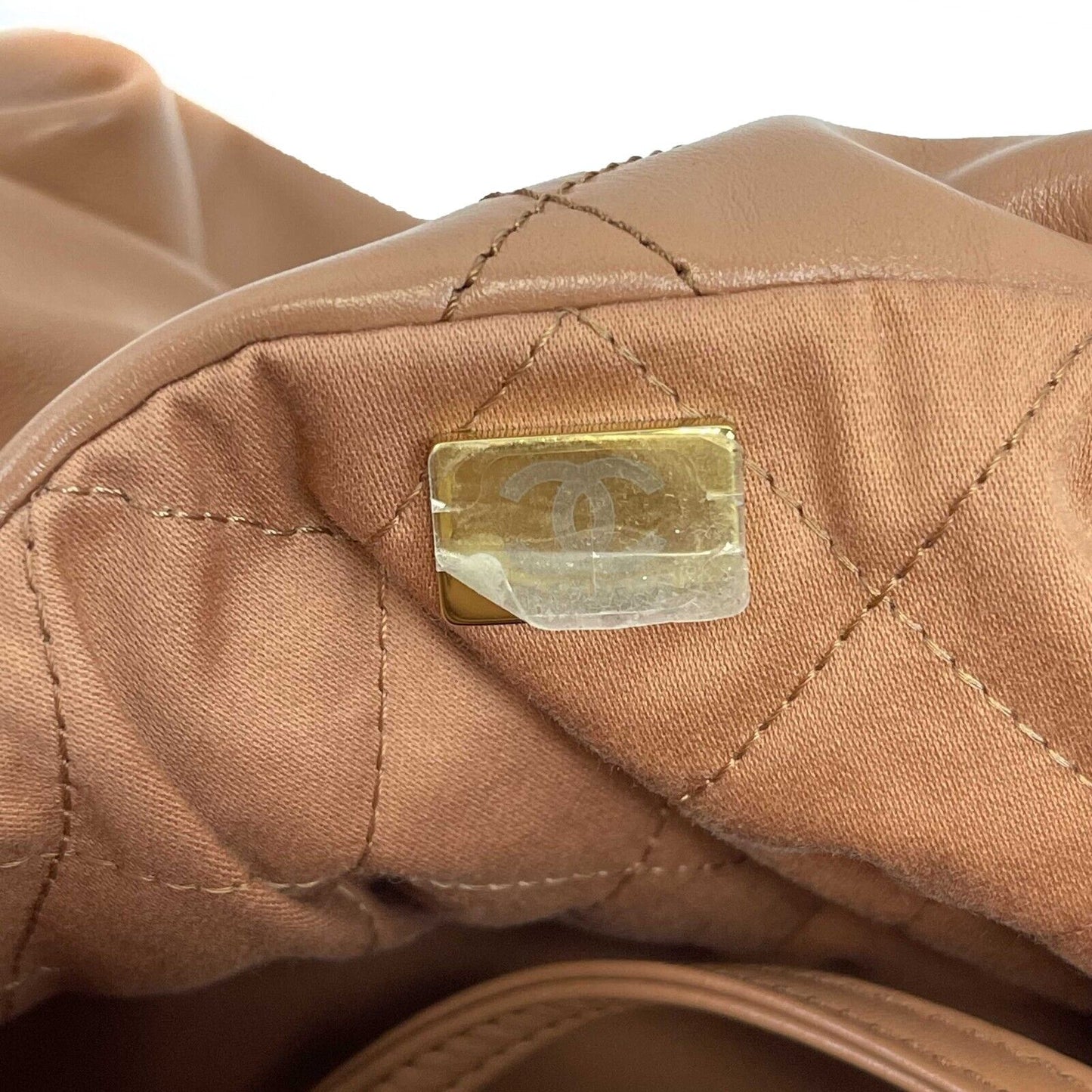 Chanel - 22 bag quilted Calfskin Drawstring Hobo - Caramel Shoulder Bag