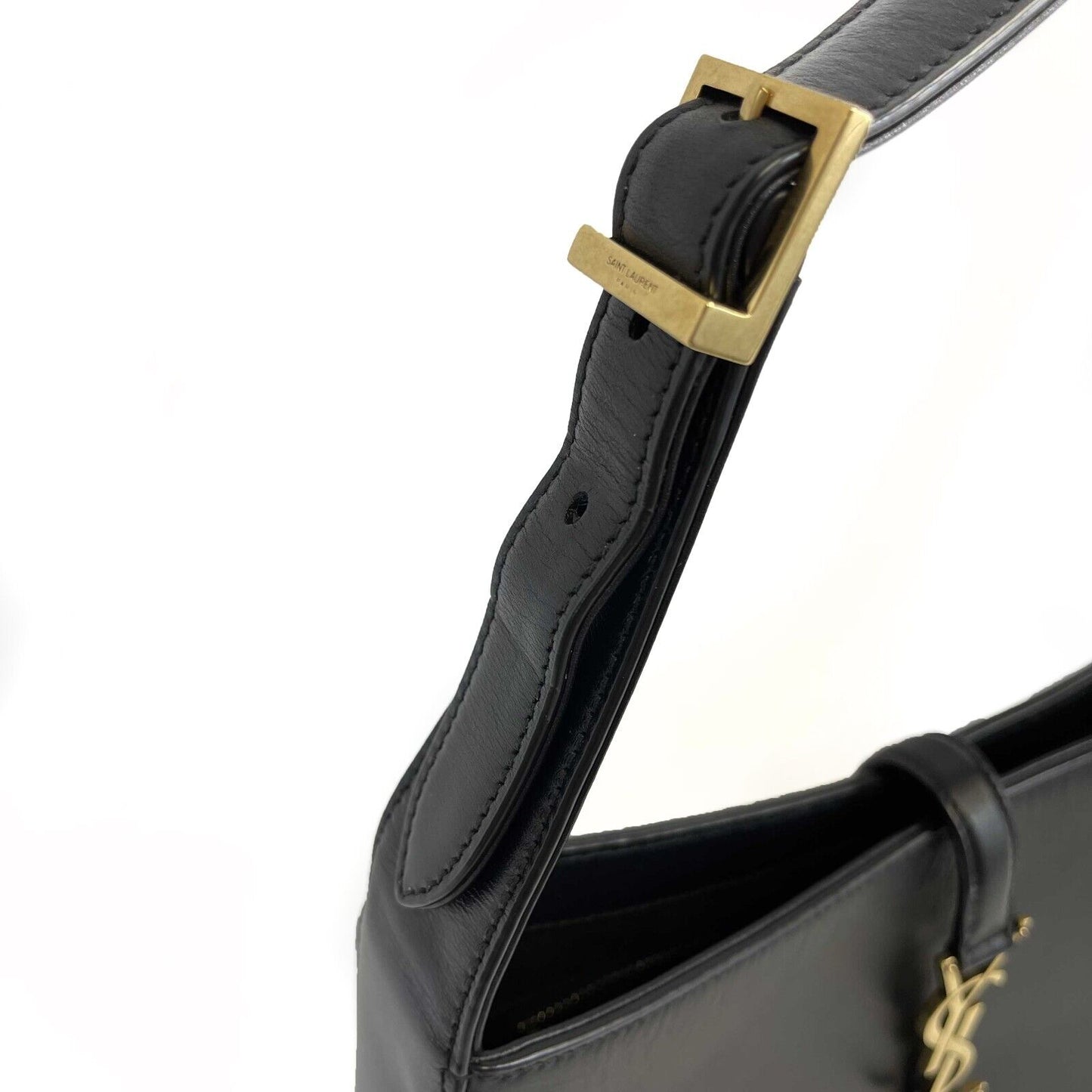 Saint Laurent - YSL - Le 5 À 7 Hobo Bag in Black Smooth Leather - Shoulder Bag
