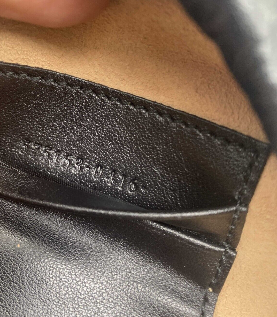 GUCCI - GG Marmont Chevron Leather Bucket Bag Mini Black / Gold Crossbody Bag