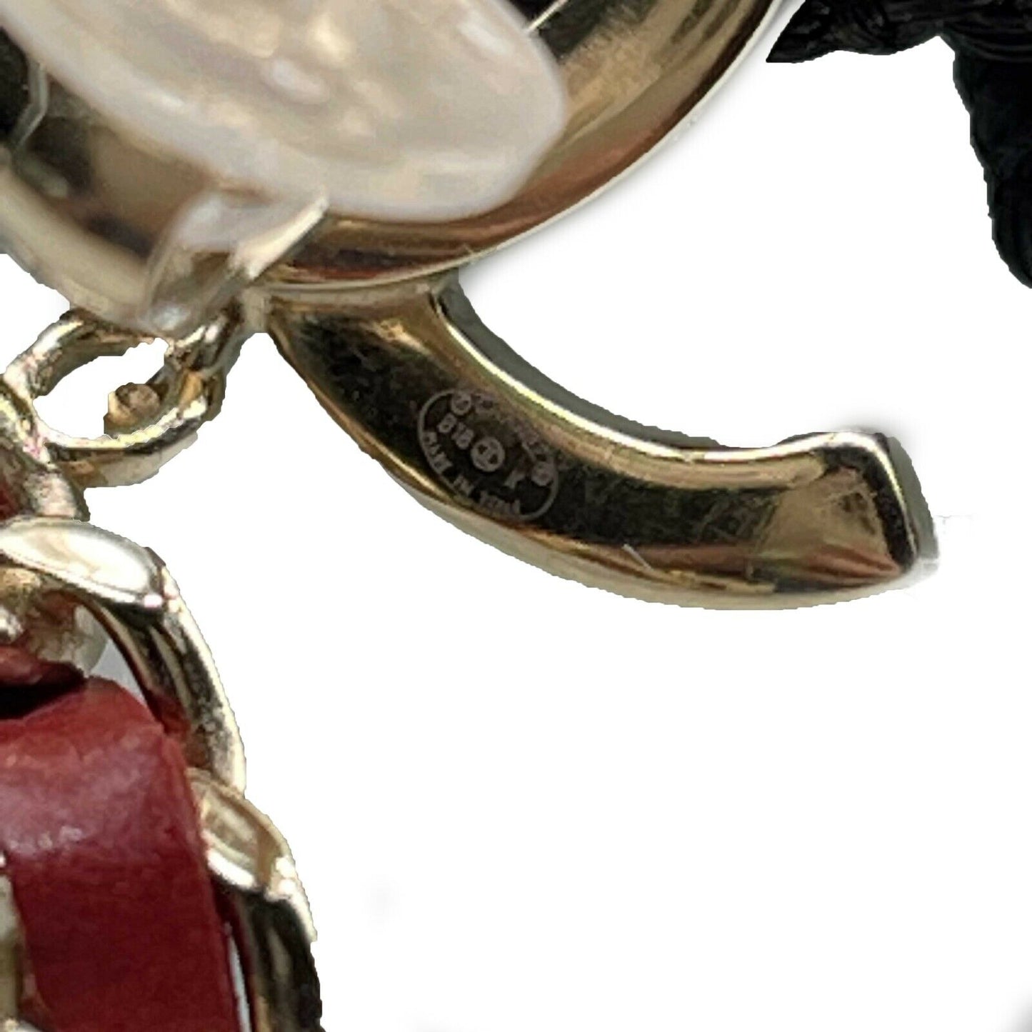 CHANEL - 19K CC Chain Hoop Clip-On - Champagne Gold Quilted Red Earrings