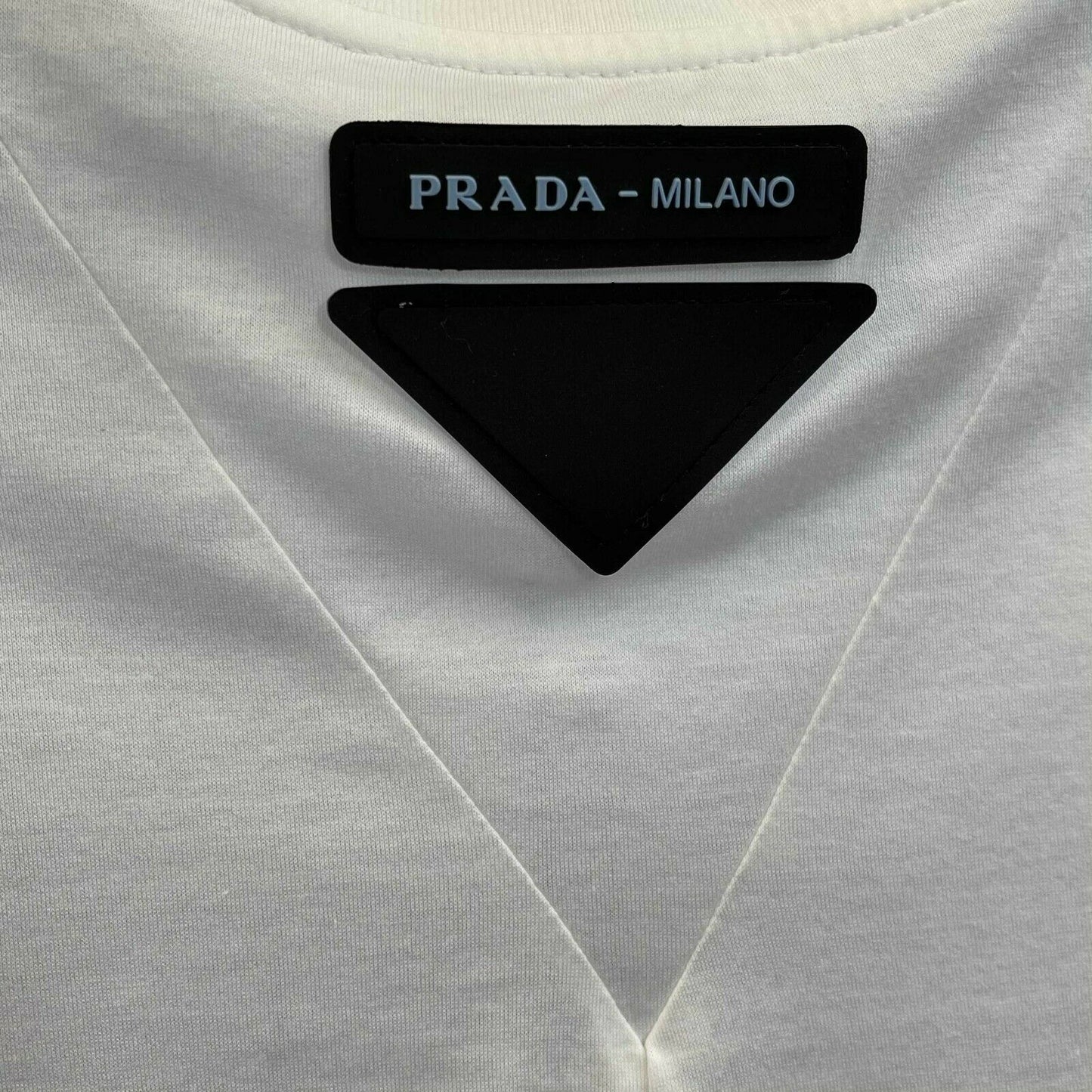 Prada - White T-Shirt with Rubber Patch Logo on Back at Top - Size Men US XS
