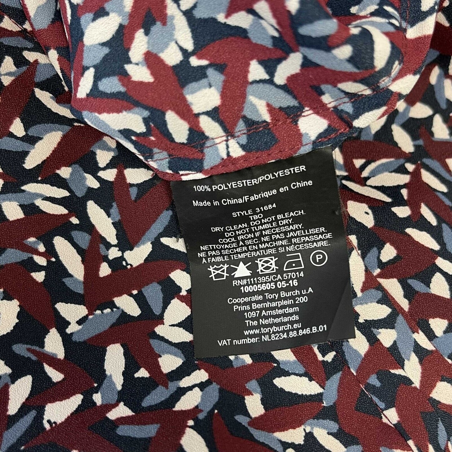 Tory Burch - Excellent - Printed Top - Burgundy, Navy - Size Small