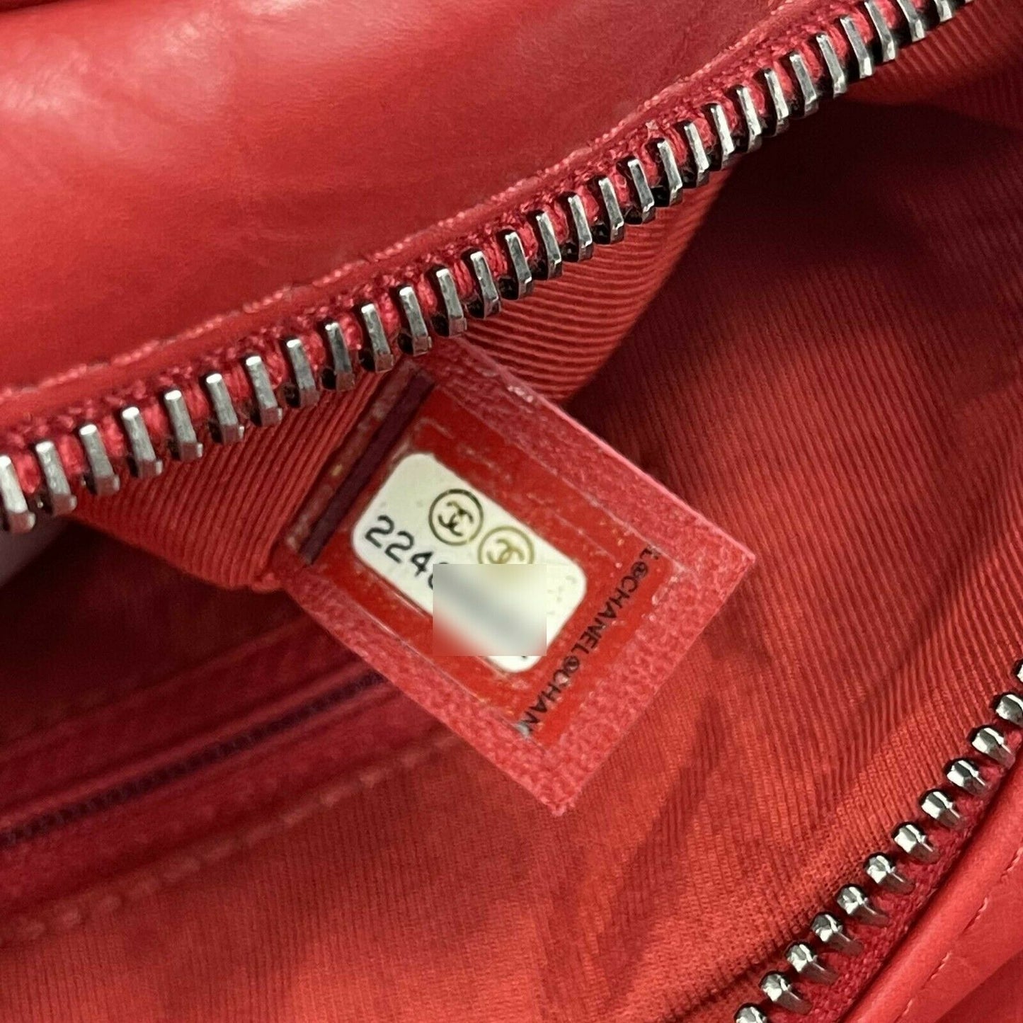 CHANEL - Red Crinkled Leather Boy Chain Flap Bag / Silver-Aged - Shoulder Bag