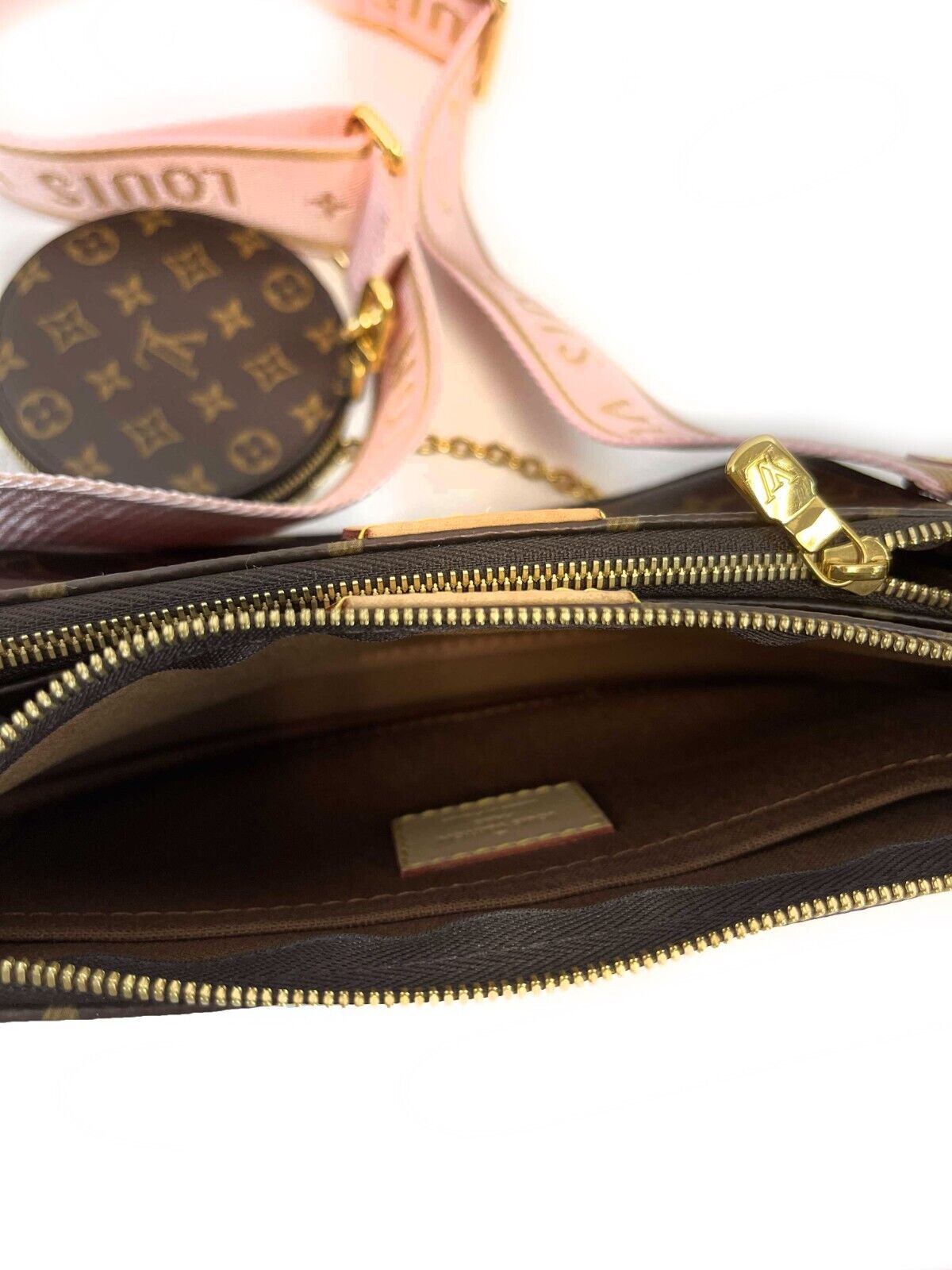 Louis Vuitton - Multi Pochette Accessories in Light Pink / Brown Crossbody
