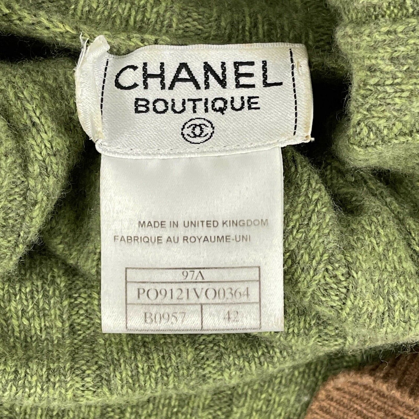 CHANEL 1997 Sweater Set Turtleneck / Vest - CC Green Ribbed Cashmere 42 US 10 97A