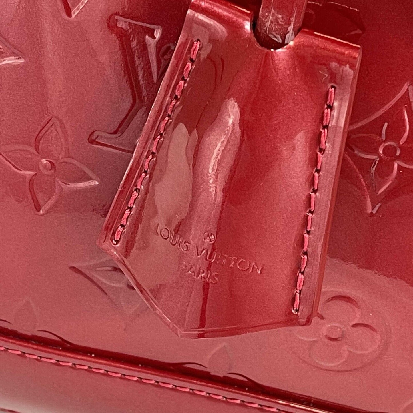 Louis Vuitton - Excellent - Alma PM in Red Patent Leather - Top Handle Handbag
