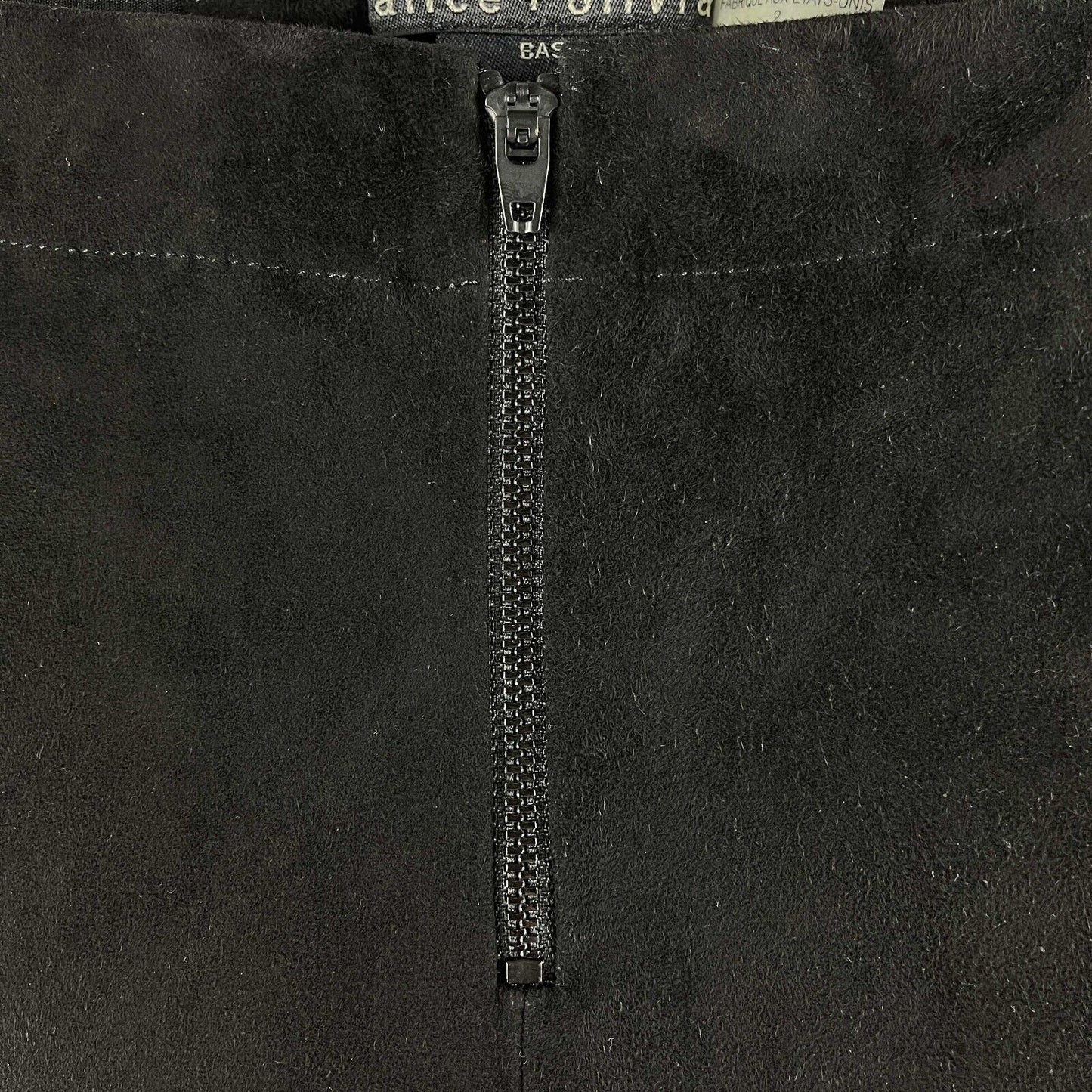Alice + Olivia - Pristine - Front Zip Suede Legging - Black - Size 2