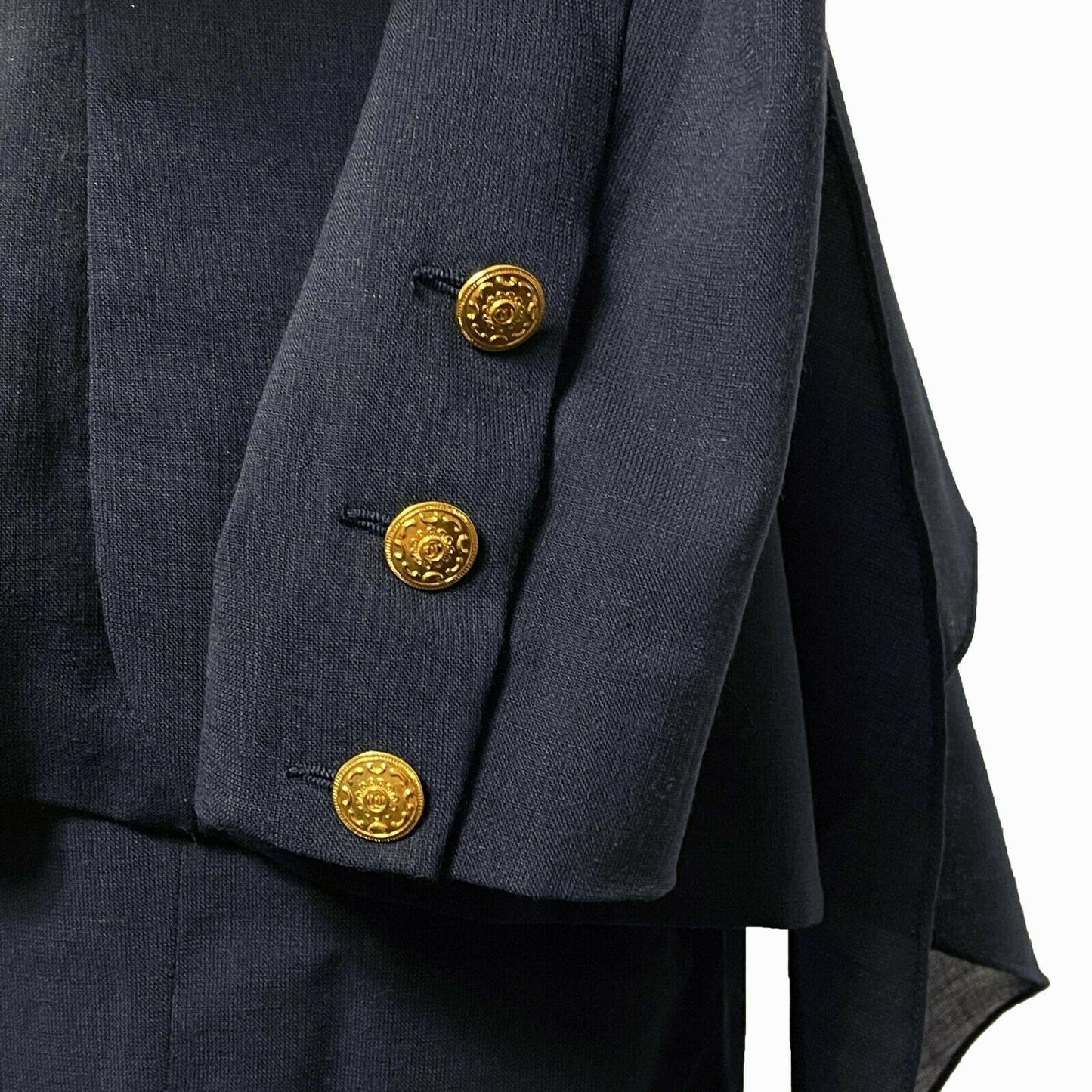 CHANEL - Wool Suit Cascade Jacket and Skirt - CC Buttons - Navy / Gold 36 US 6