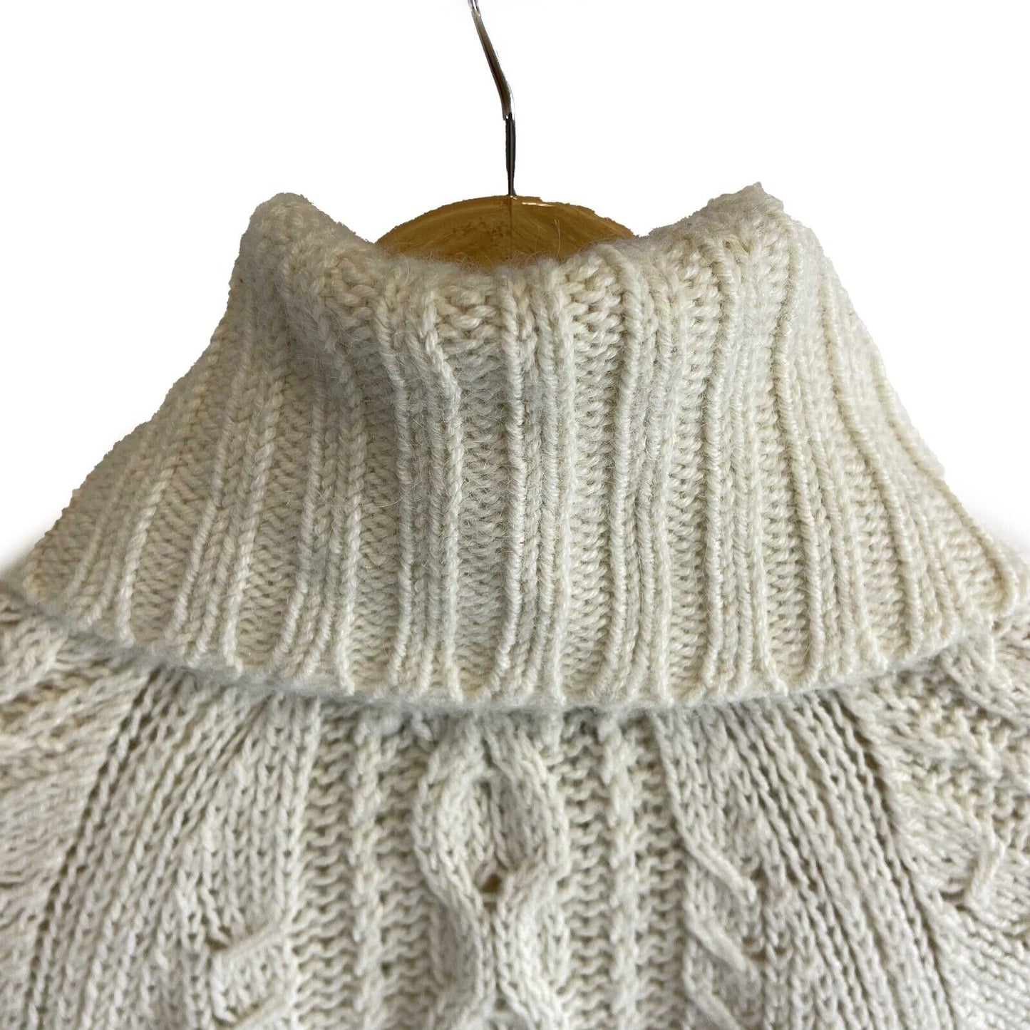 Valentino - Floral Cable Knit Fantasy Embroidered Garden Cardigan - US S