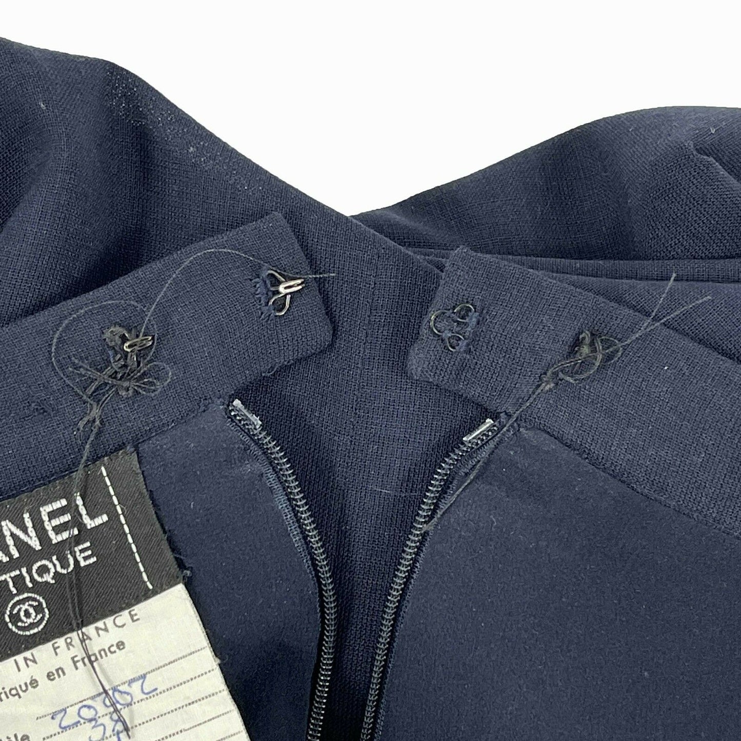 CHANEL - Wool Suit Cascade Jacket and Skirt - CC Buttons - Navy / Gold 36 US 6