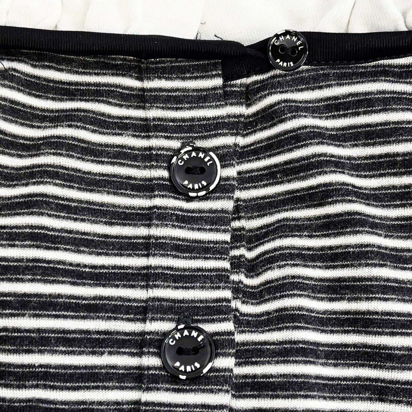 Chanel - 2008 Fall/Winter Grey-White Striped Blouse - Detachable Collar 36 US 4