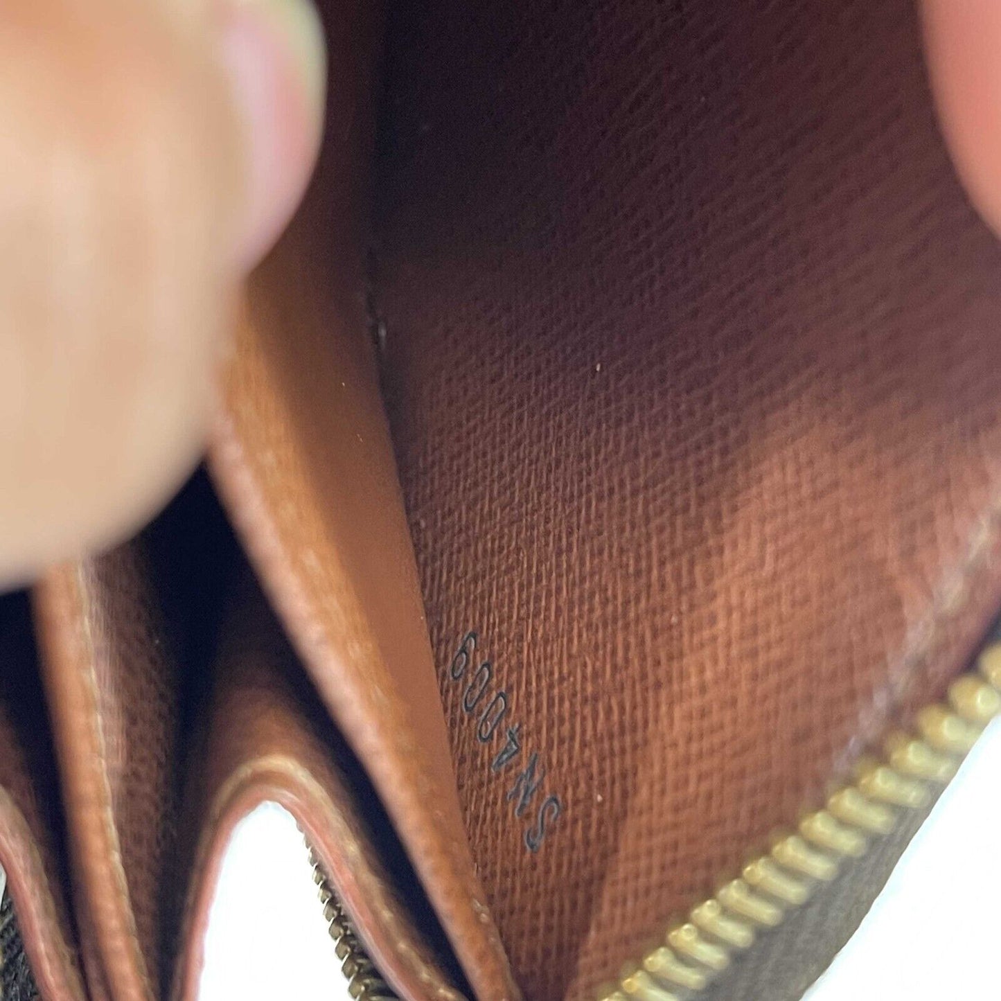 Louis Vuitton - LV - Zippy Coin Purse - Brown Monogram Coated Canvas Wallet
