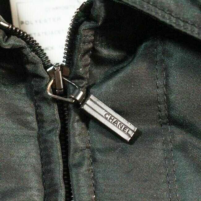 CHANEL - 00A Vintage 2000 Quilted Puffer Ski Green Coat Jacket - 36 US 4