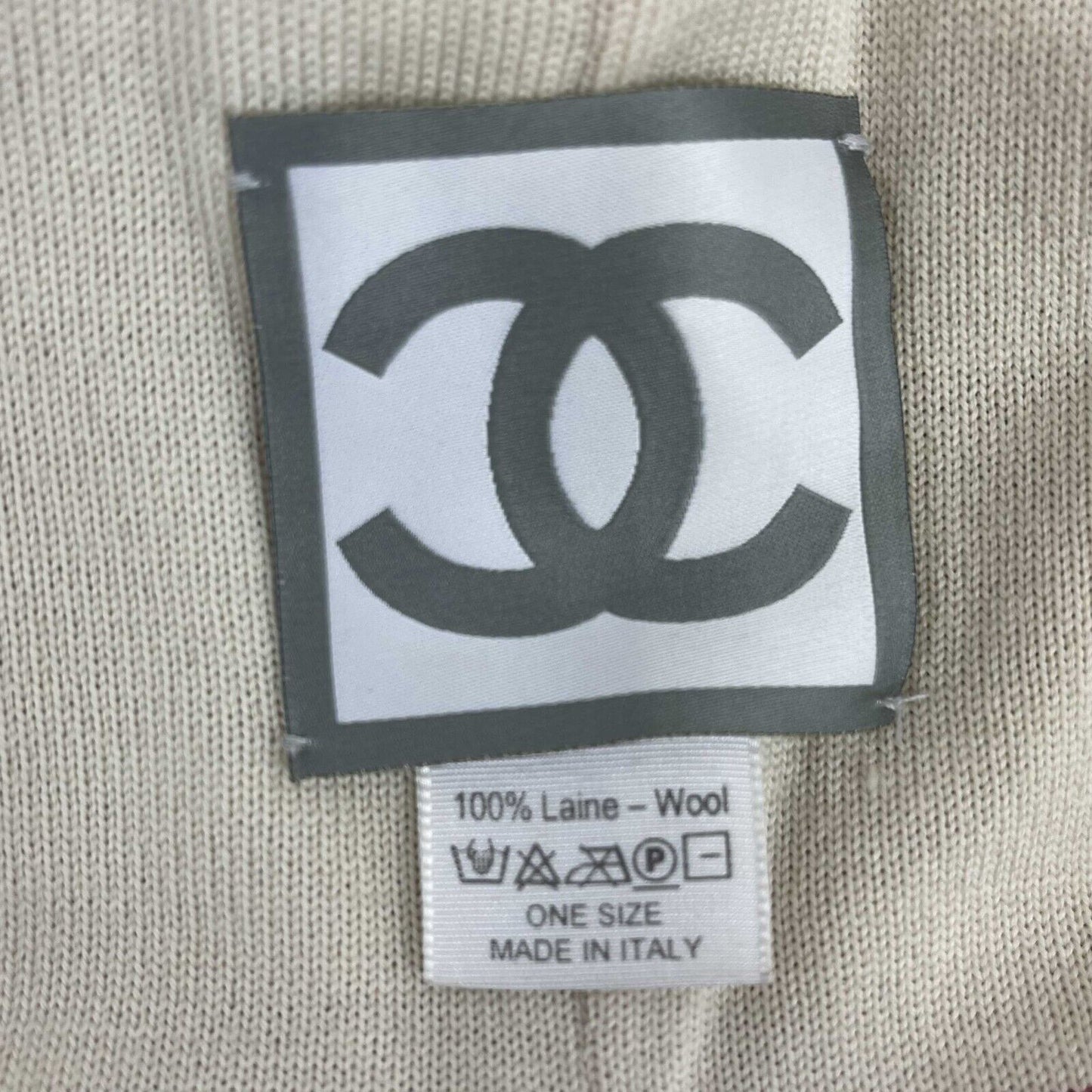 CHANEL - 2000s CC Sports Knitted Beanie - Red - One Size - Hat