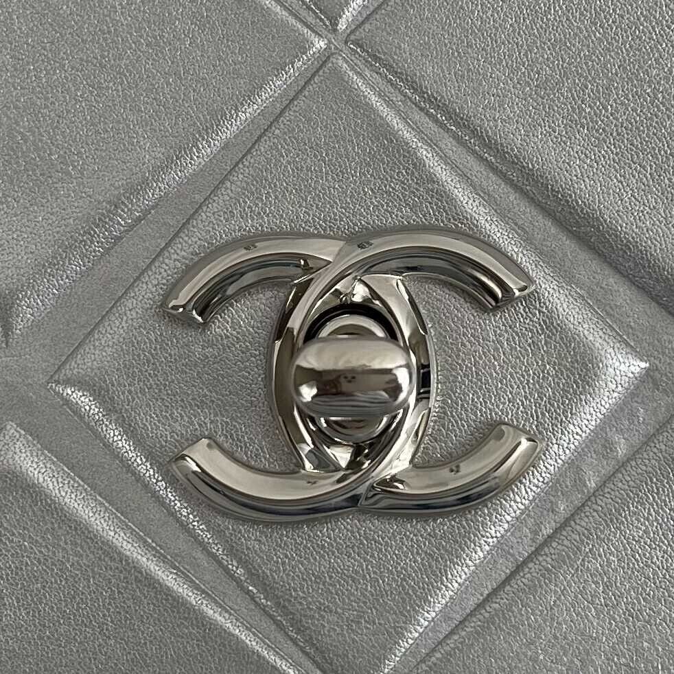 CHANEL Mini CC Propellor Square Flap Silver Leather Flap Bag Crossbody / Clutch