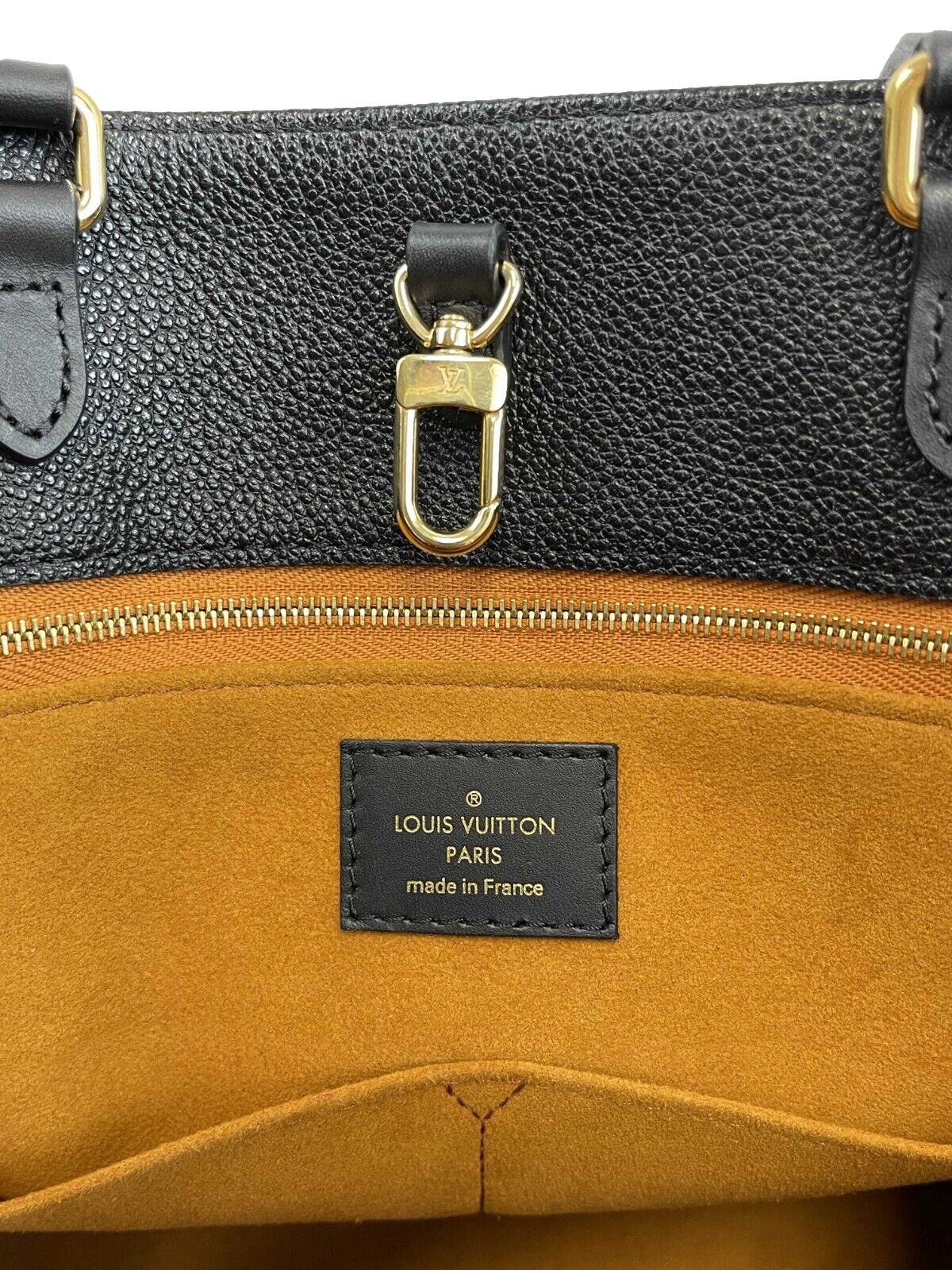 Louis Vuitton - LV OnTheGo MM - Black Leather Tote w/ Shoulder Strap