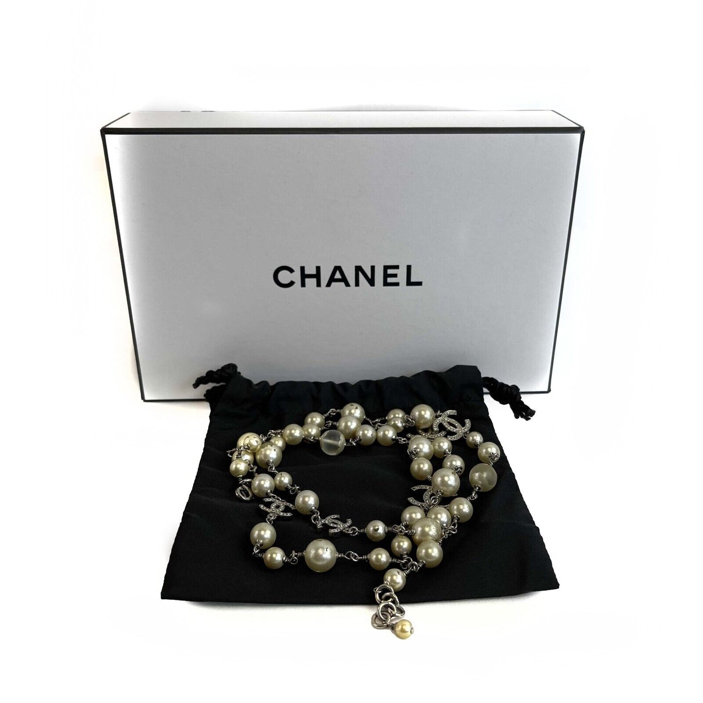 CHANEL 09A Long Pearl CC Necklace