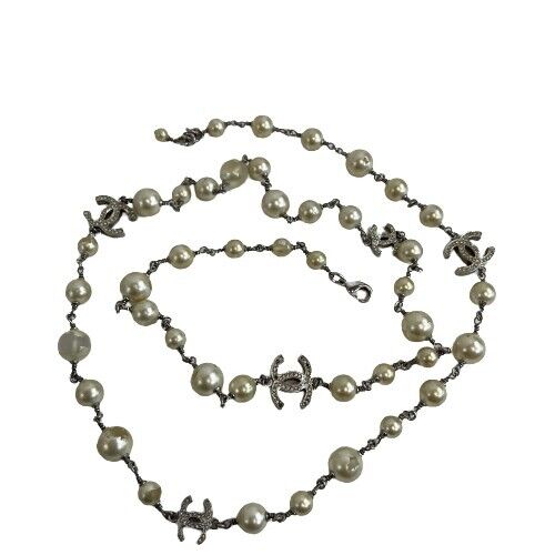 CHANEL 09A Long Pearl CC Necklace