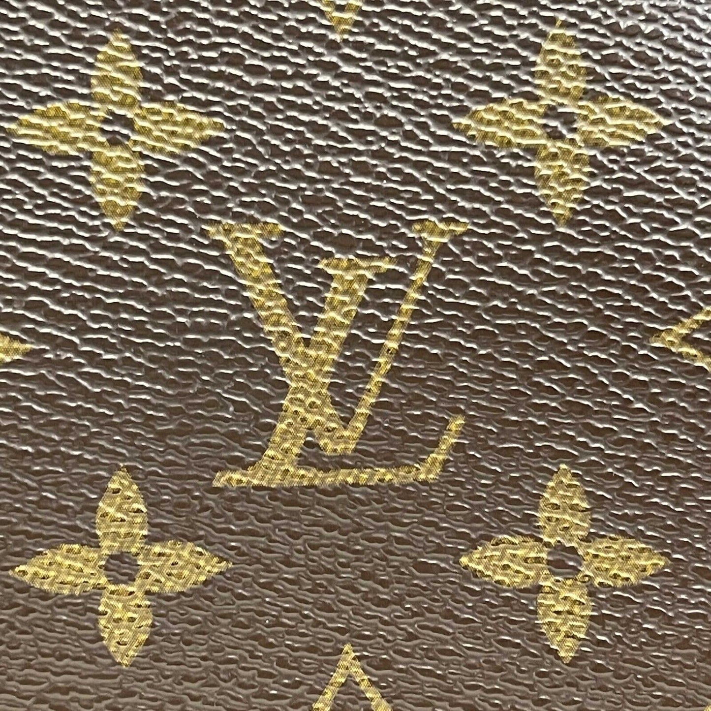 Louis Vuitton - LV Artsy MM - Brown Monogram Shoulder Bag