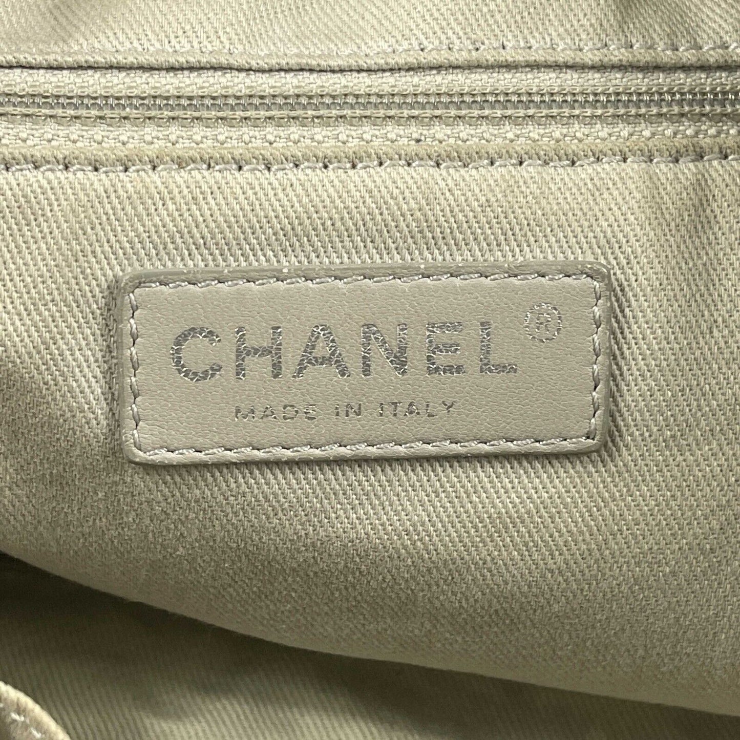 CHANEL - Sea Hit CC Iridescent Calfskin Medium Black Shoulder Bag
