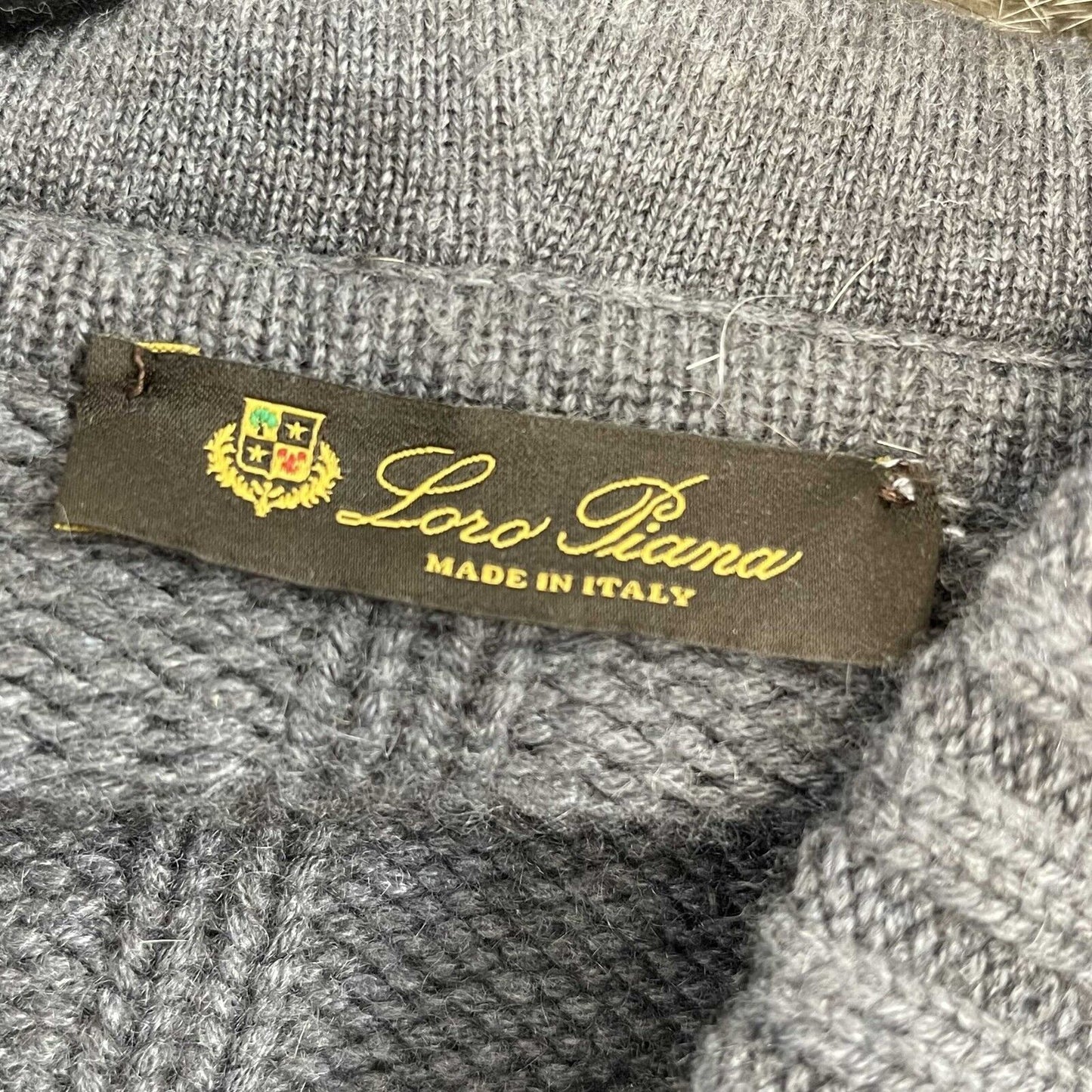 Loro Piana Cashmere Gray Cable Knit Toggle Fox Fur Hooded Cardigan IT40 US4