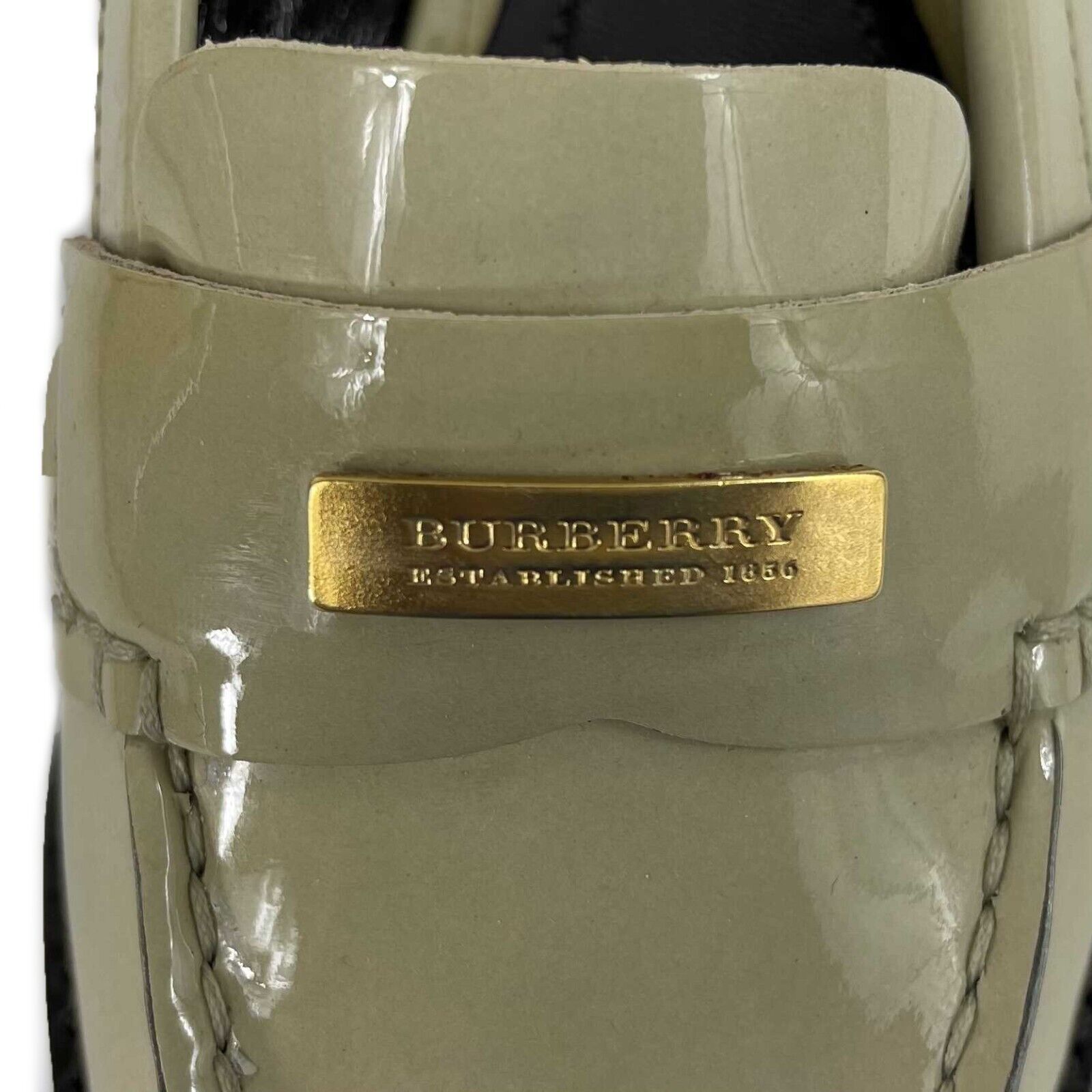 Burberry Cream Patent Loafer Cream 37 US 7 Shoes BougieHabit