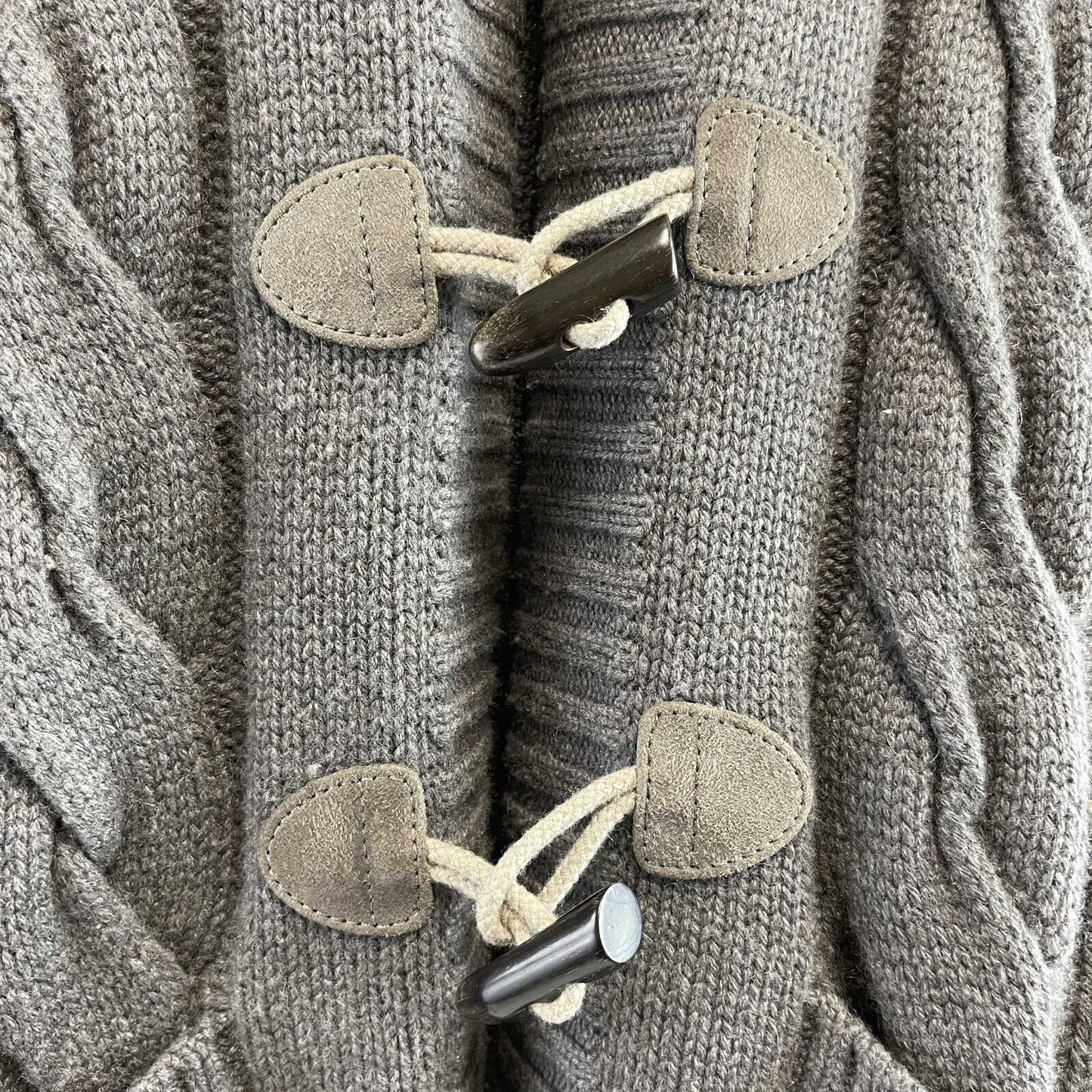 Loro Piana Cashmere Gray Cable Knit Toggle Fox Fur Hooded Cardigan IT40 US4