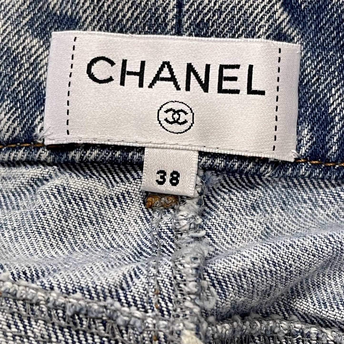 Chanel Excellent Mini Denim Jean Shorts 19S 38 US 6 Blue Bottoms