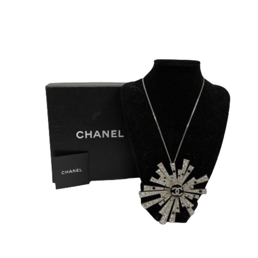 Chanel Excellent CC Comète Pendant 2005 Palladium Plated Strass Necklace