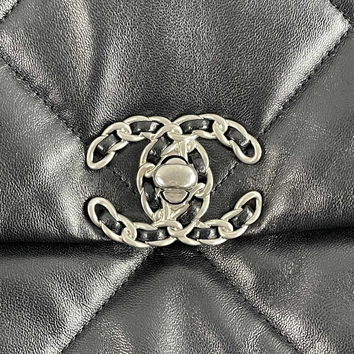 CHANEL - NEW Chanel 19 Medium CC Lambskin Black Flap Shoulder Bag