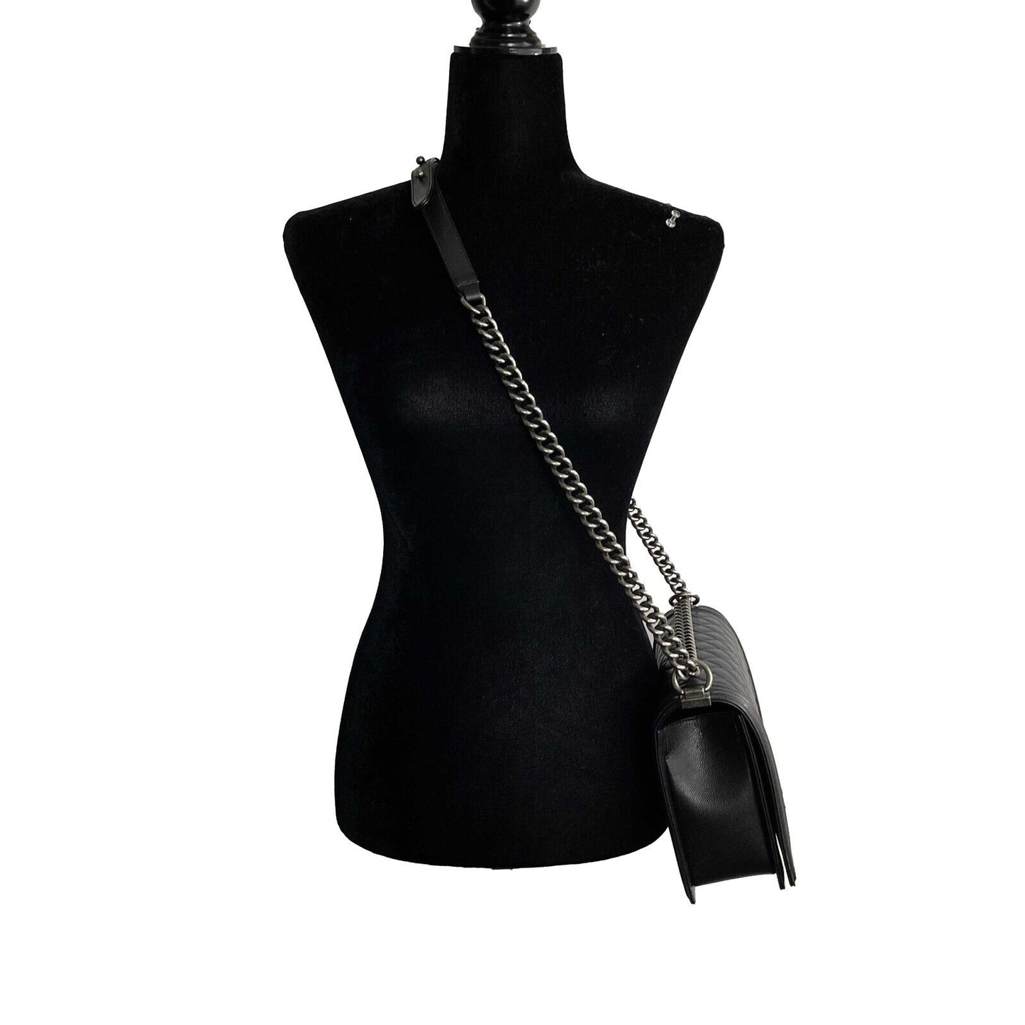 Chanel - CC Boy Flap Quilted Double Stitch New Medium - Black Caviar Leather