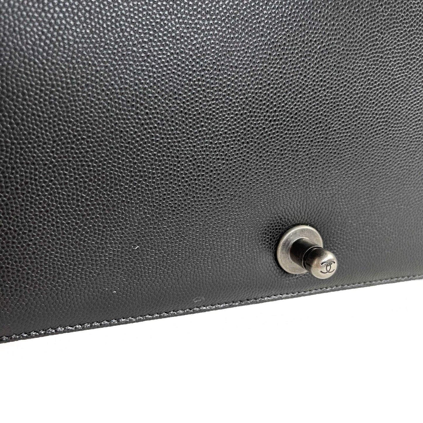 Chanel - CC Boy Flap Quilted Double Stitch New Medium - Black Caviar Leather