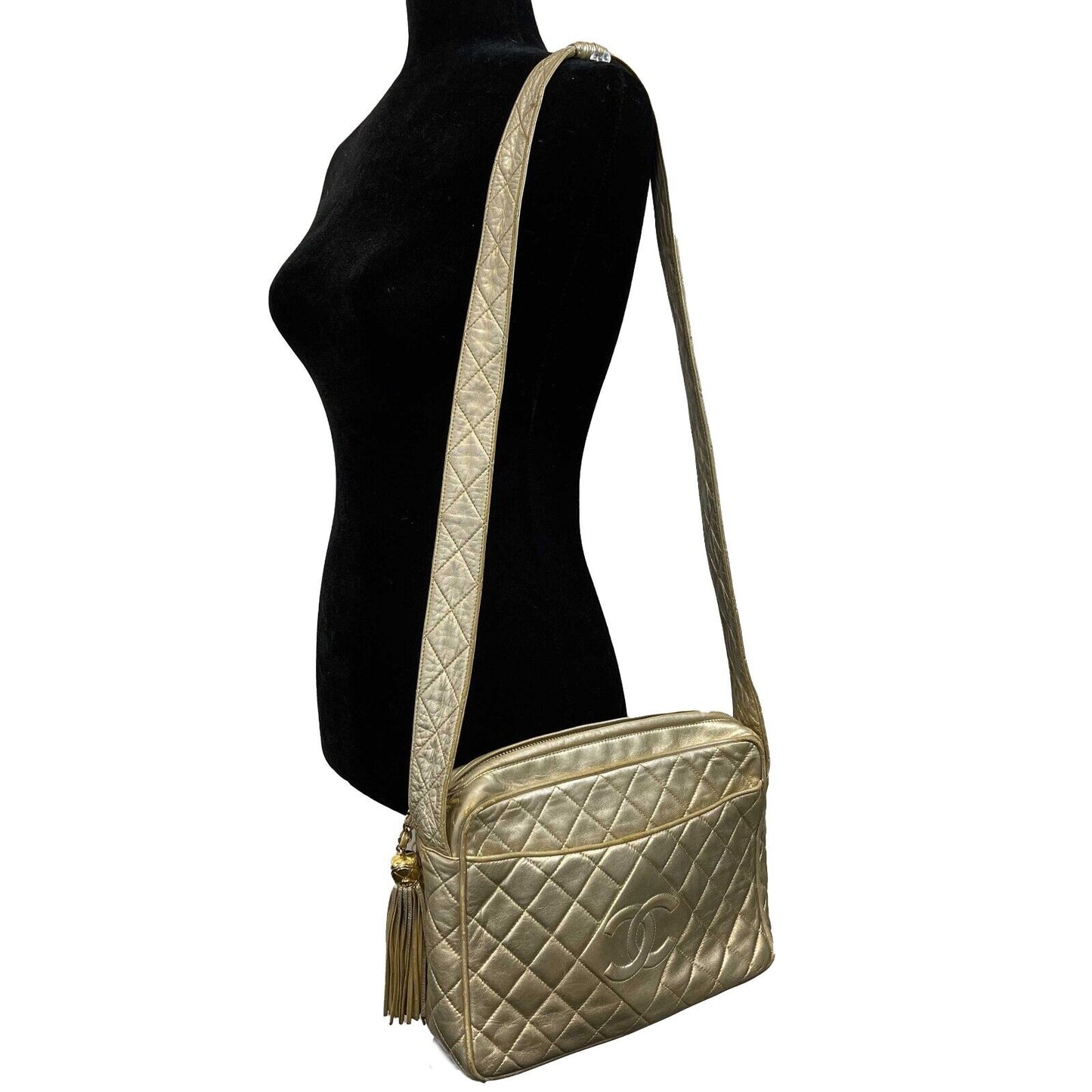 CHANEL - 90's CC Gold Leather Vintage Crossbody /Shoulder Bag W/ Tassel